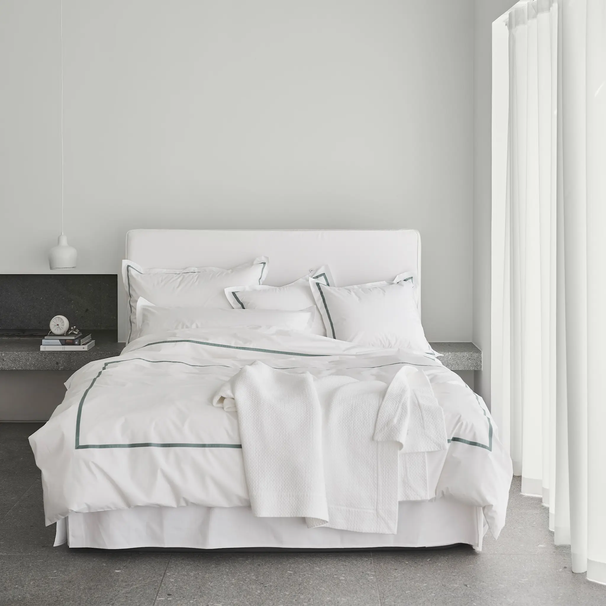 Ameno White sengeteppe