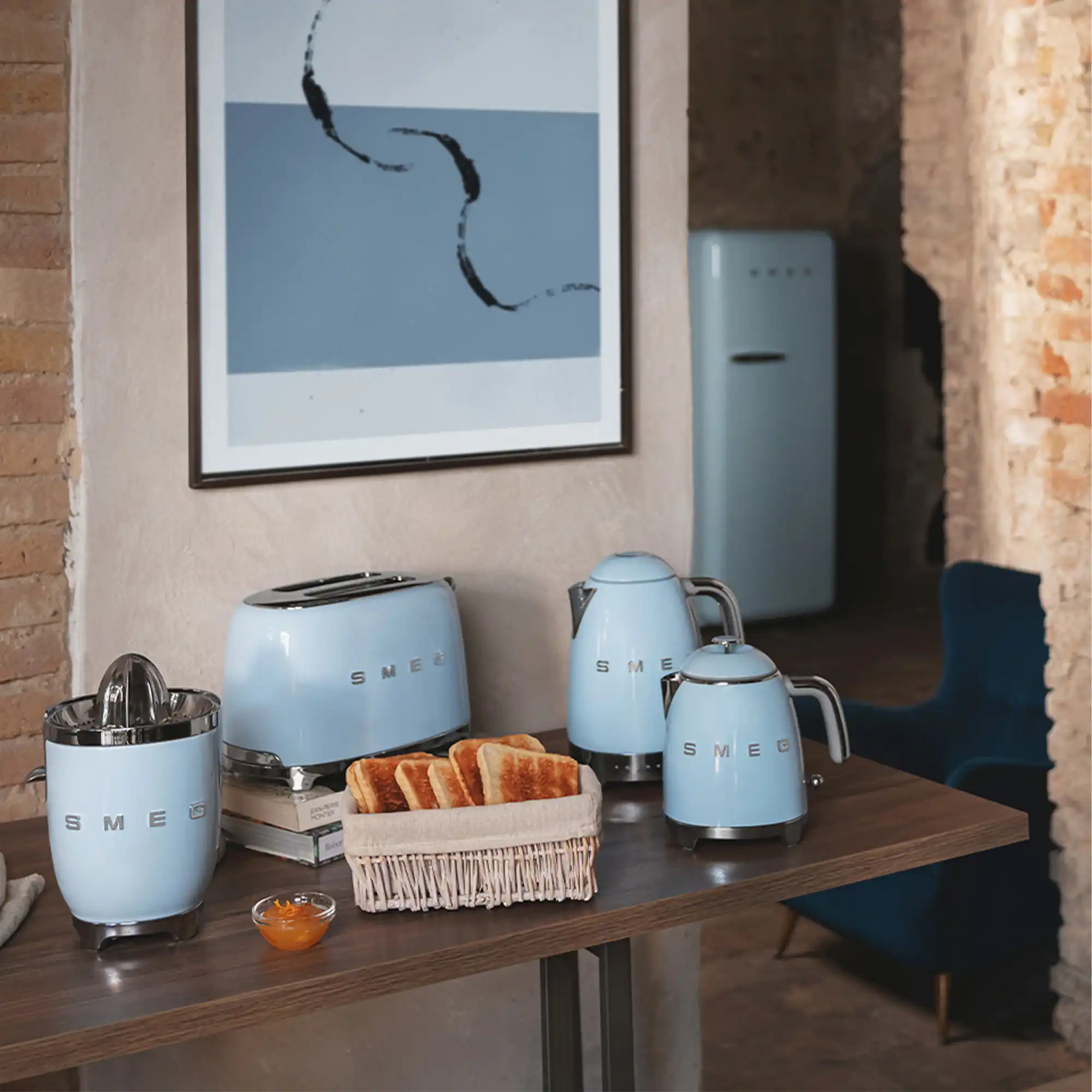 Smeg Kettle 1.7 L Adjustable Temperature Pastel Blue