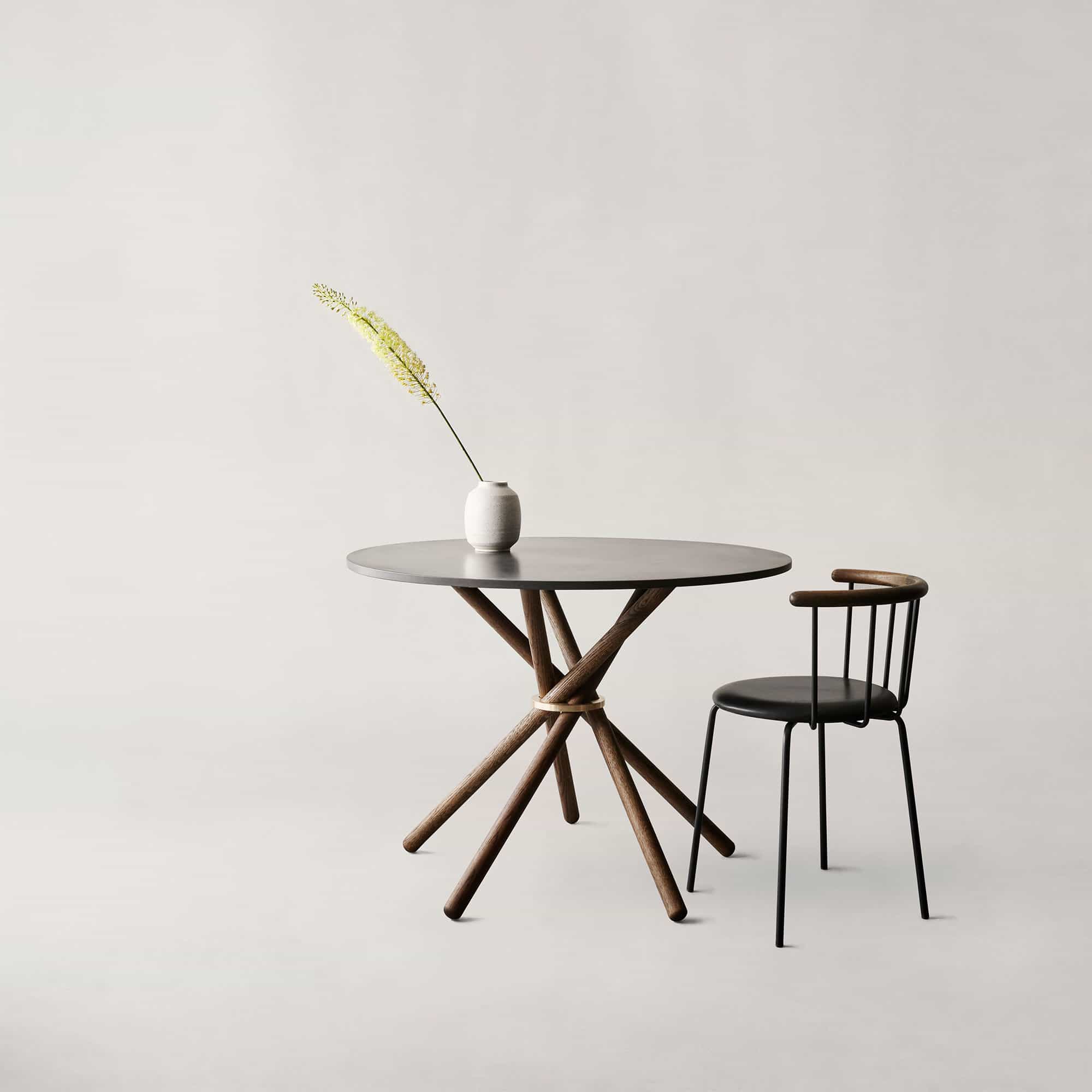 Hector 105 - Dining Table, Linoleum Conifer / Dark Oak / Brass