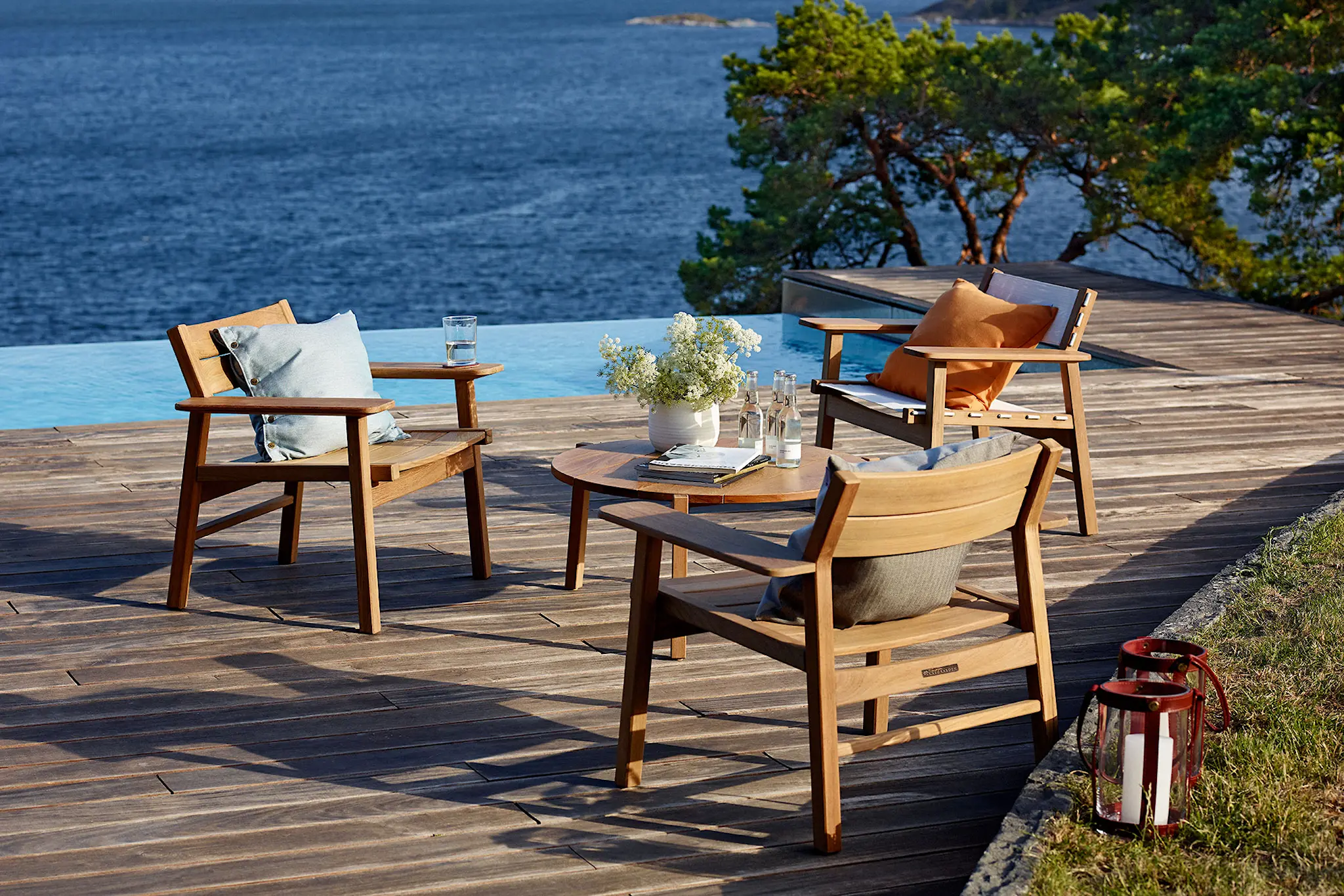 Djurö Loungebord