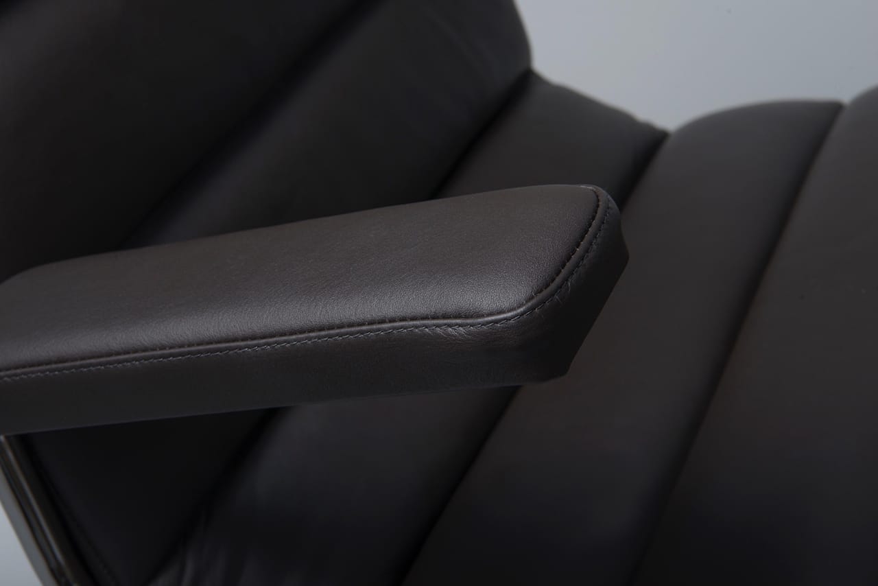 Mi 459 Minister - Lounge Chair