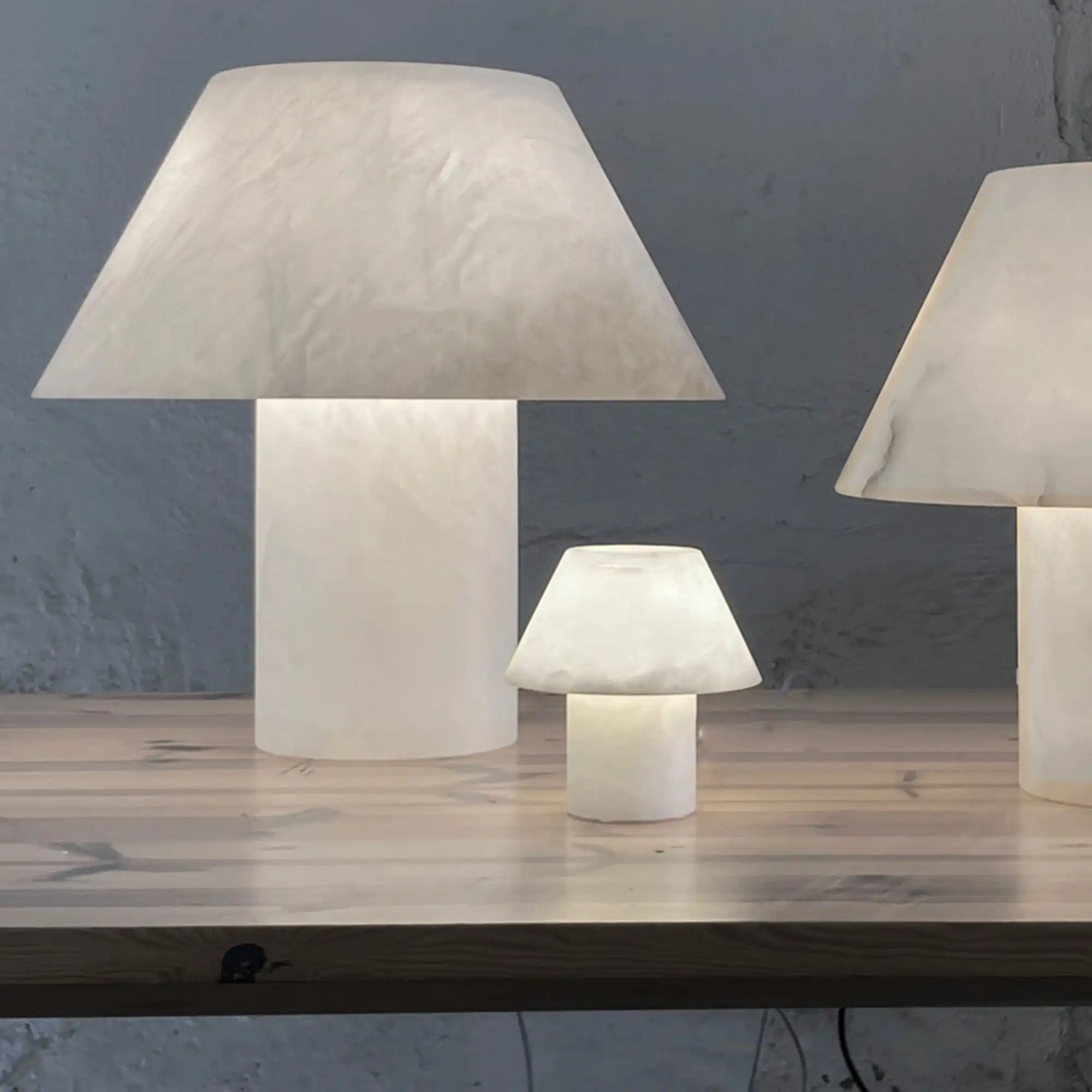 Petra M Table Lamp