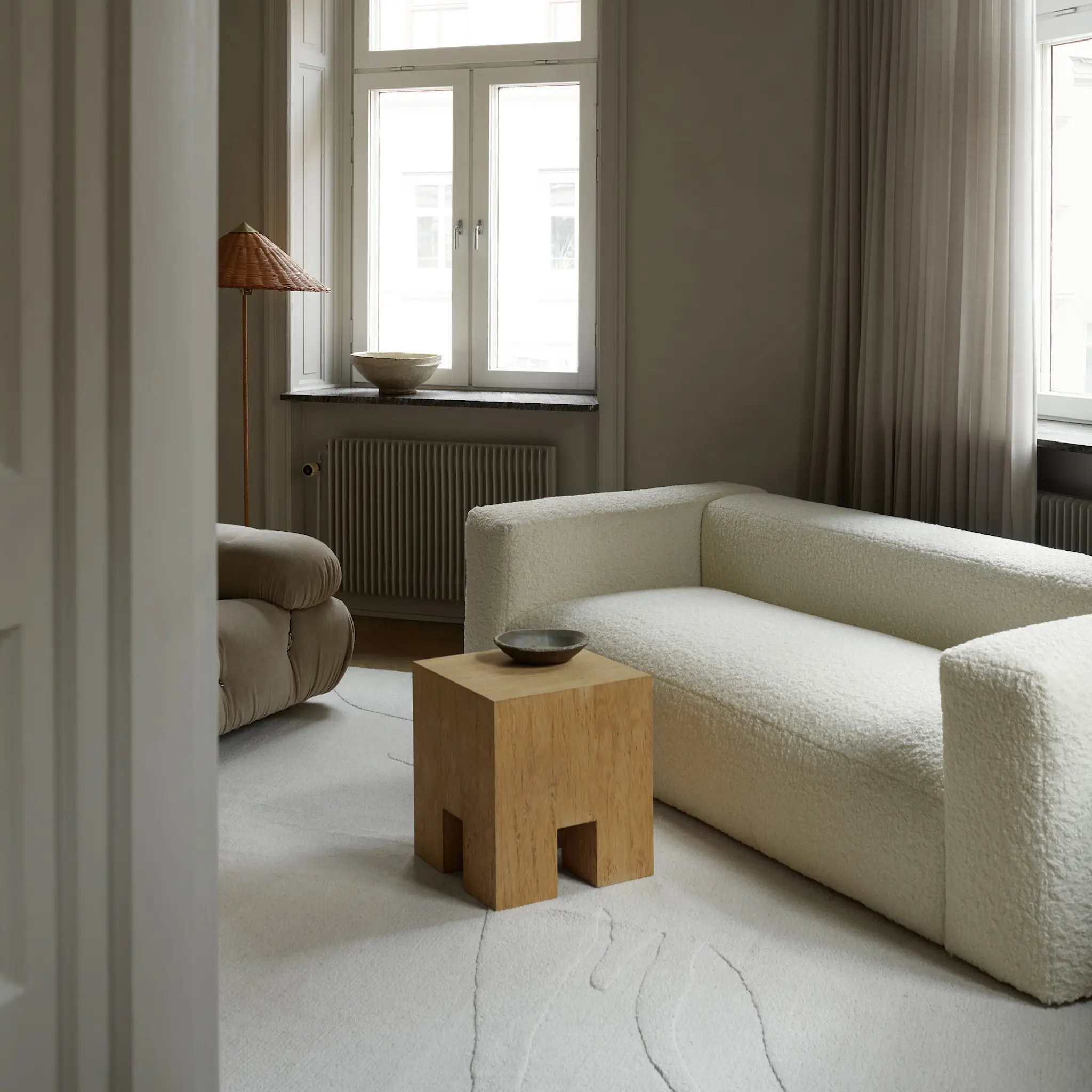 Nami Bone White ullteppe