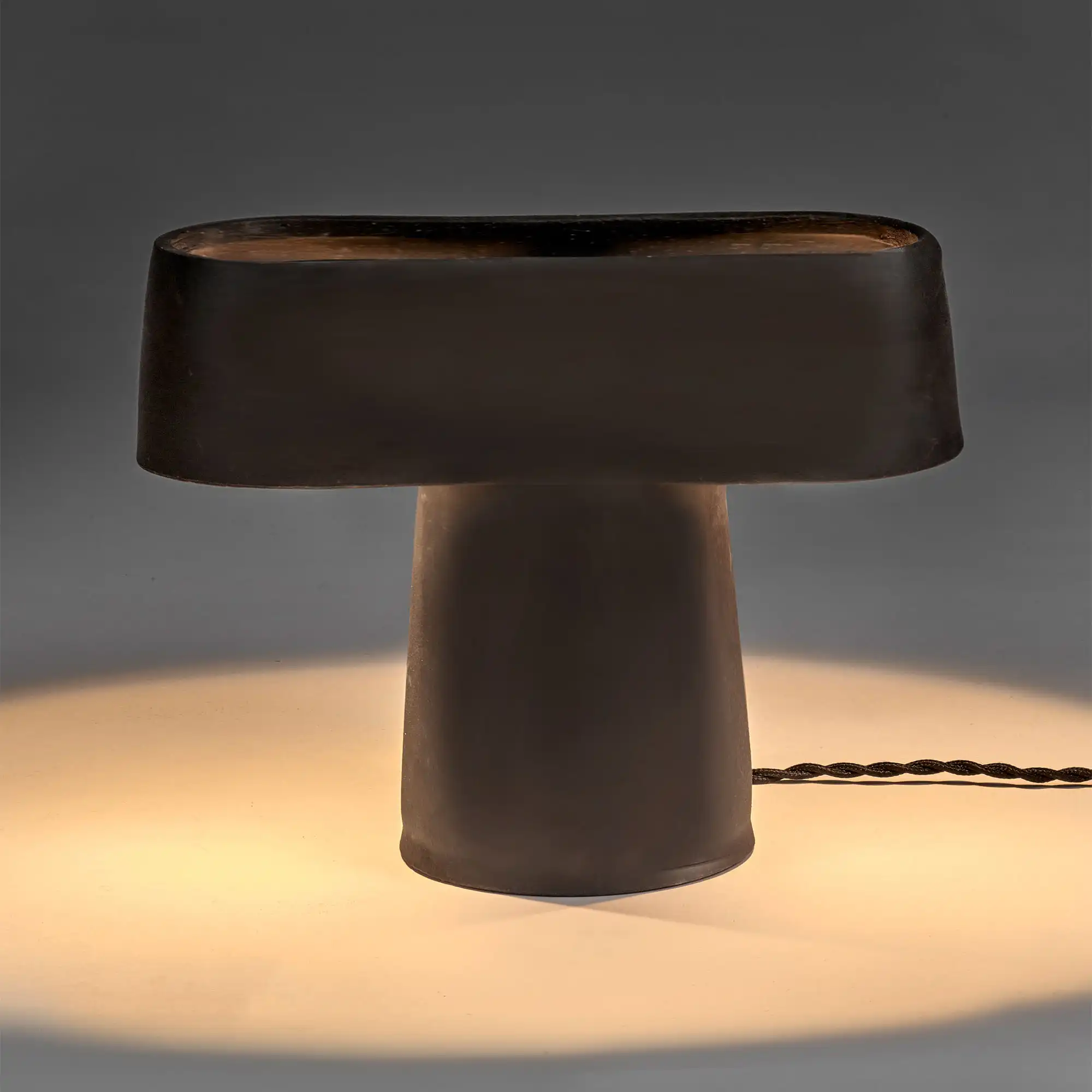 Bordlampe svart romé 02
