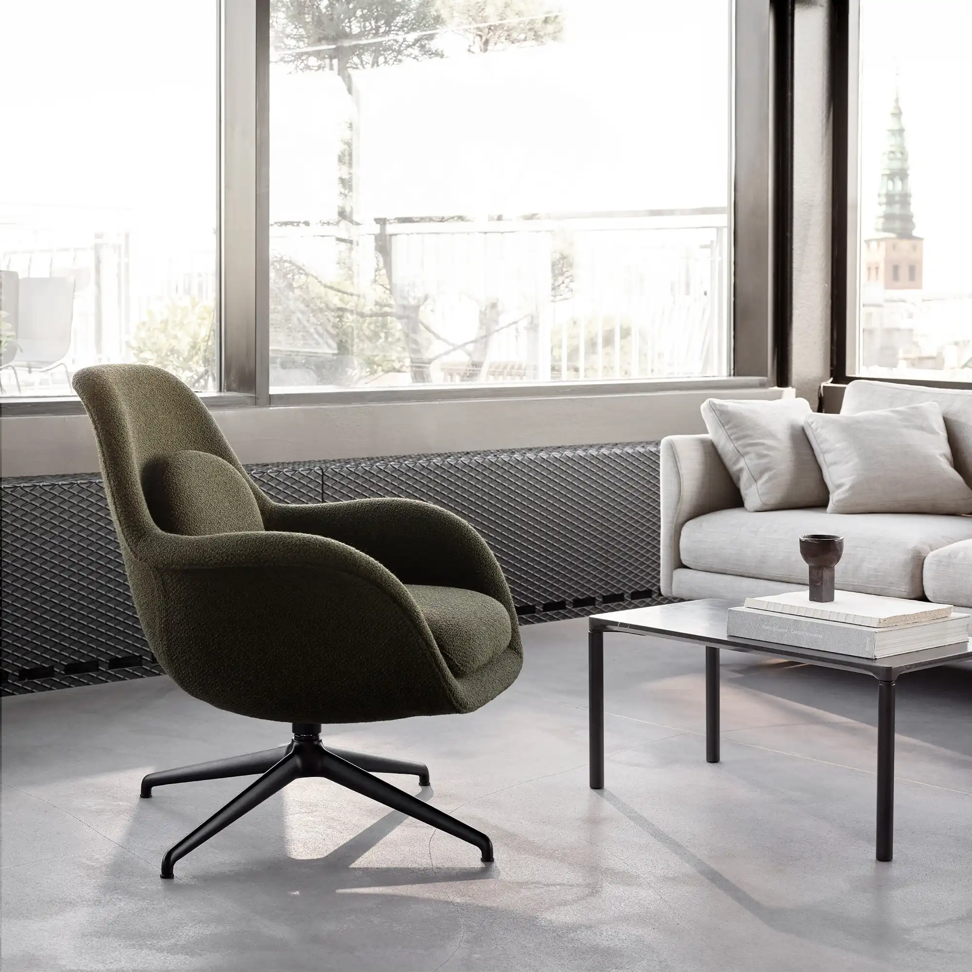 Swoon Petit svingbar lenestol krom