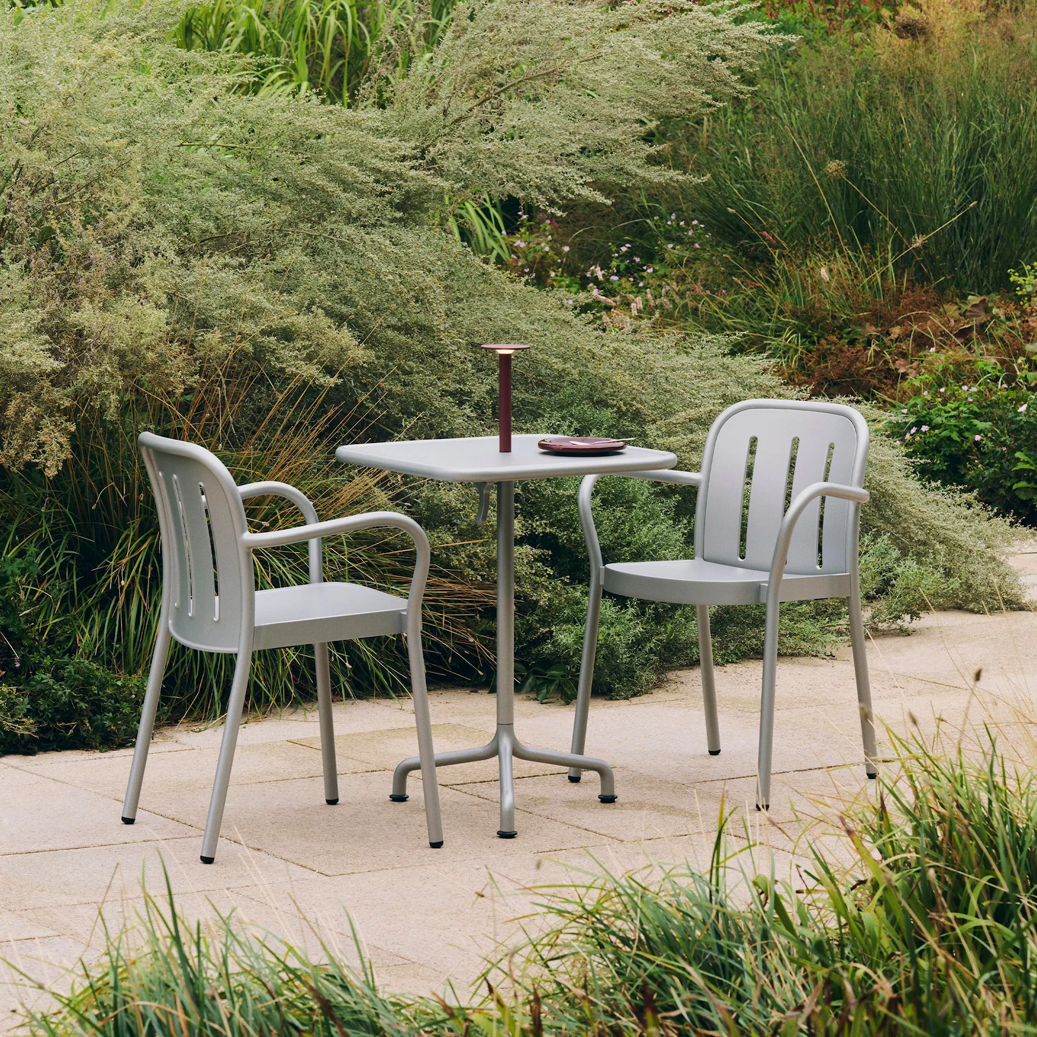 Deville Table Anthracite L55 x W55 x H74