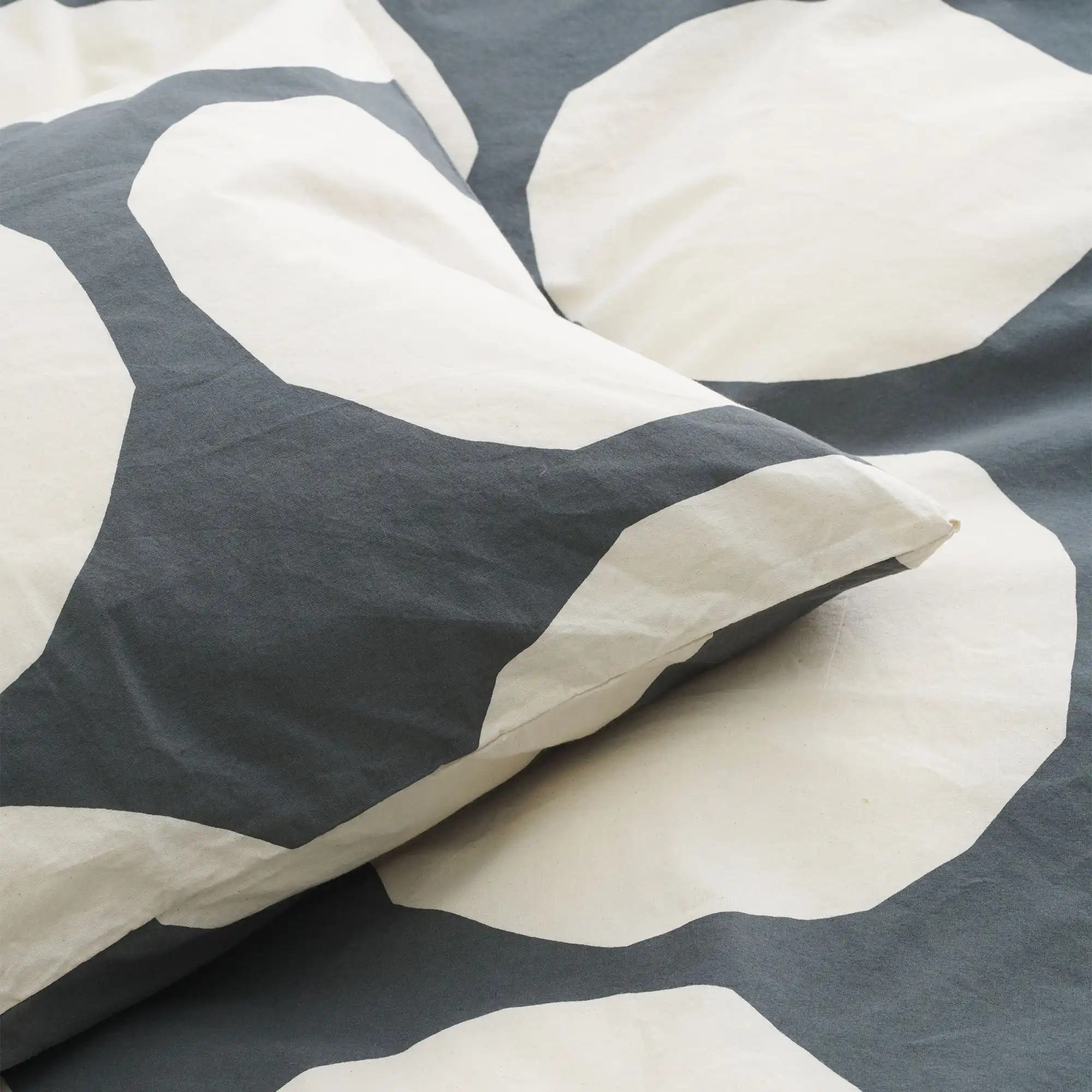 Kivet Pillow Case 50X60 cm Charcoal, Off White