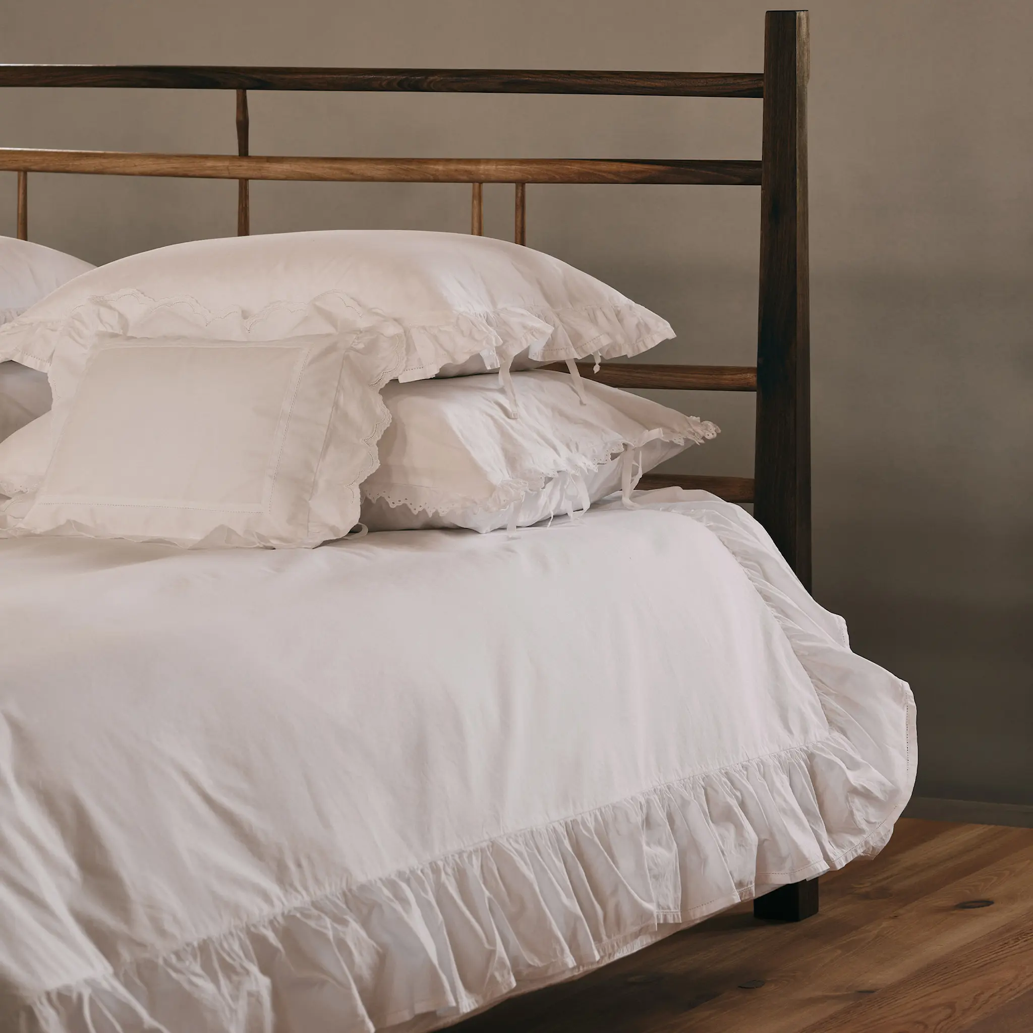 Broderie Anglaise Elodie Broken White dynetrekk