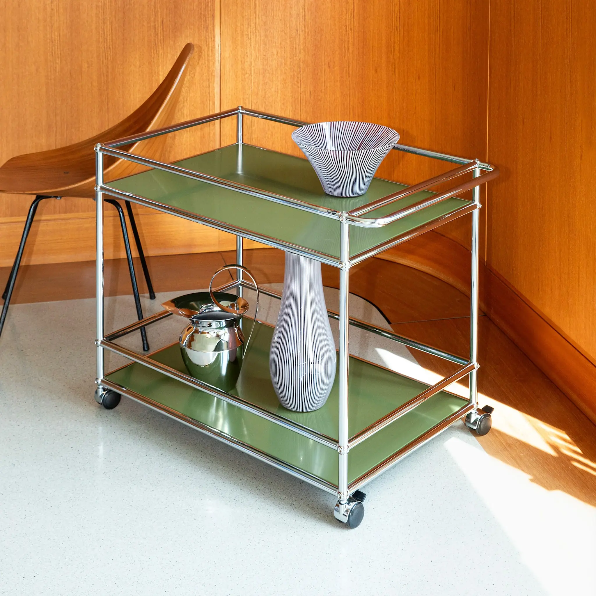 USM Haller L serveringsvogn