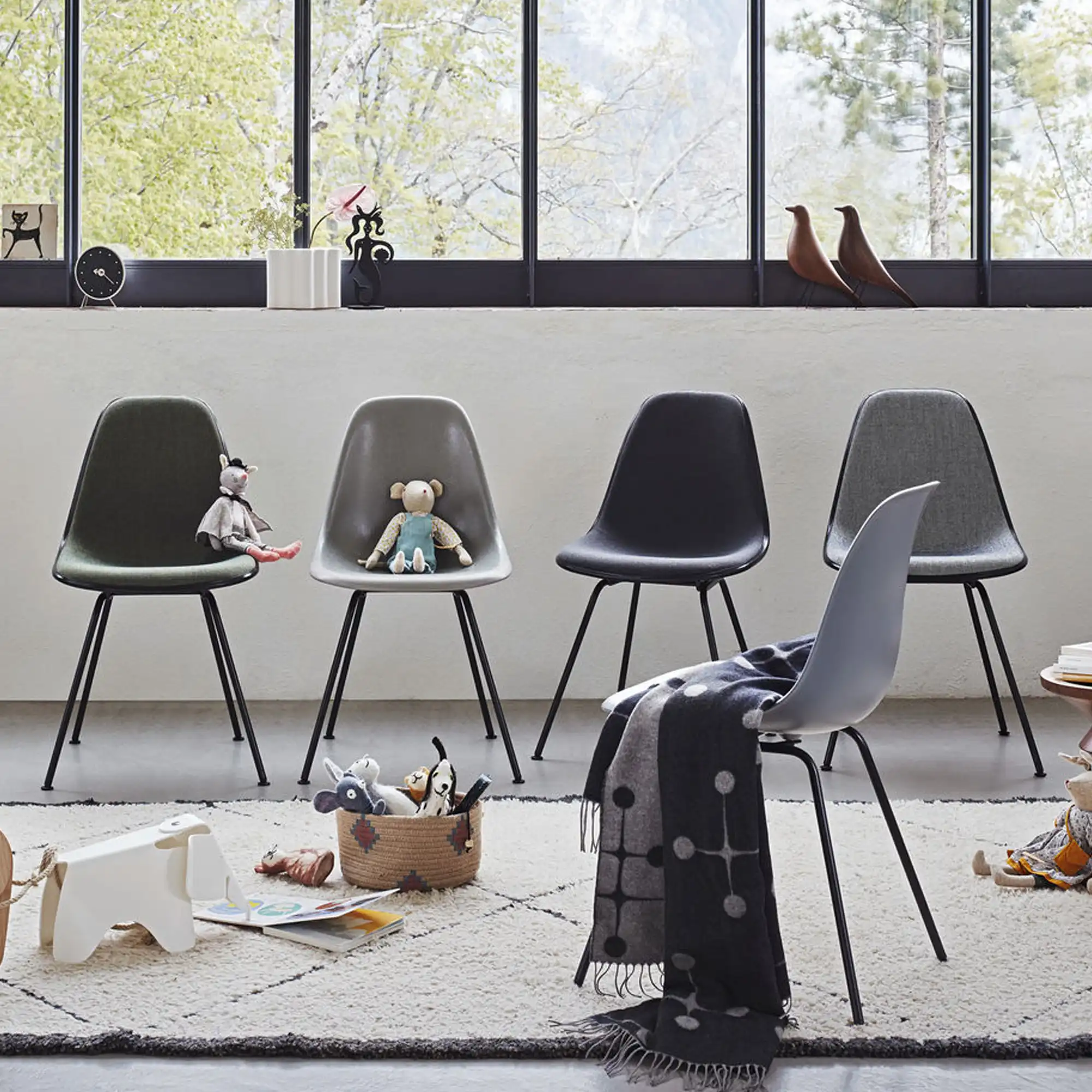 Eames Plastic Chair DSX - 43 Rusty Orange - Basic Dark Base
