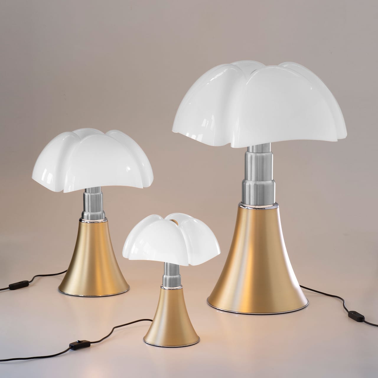 Pipistrello Table Lamp Brass - Ikke-dæmpbar