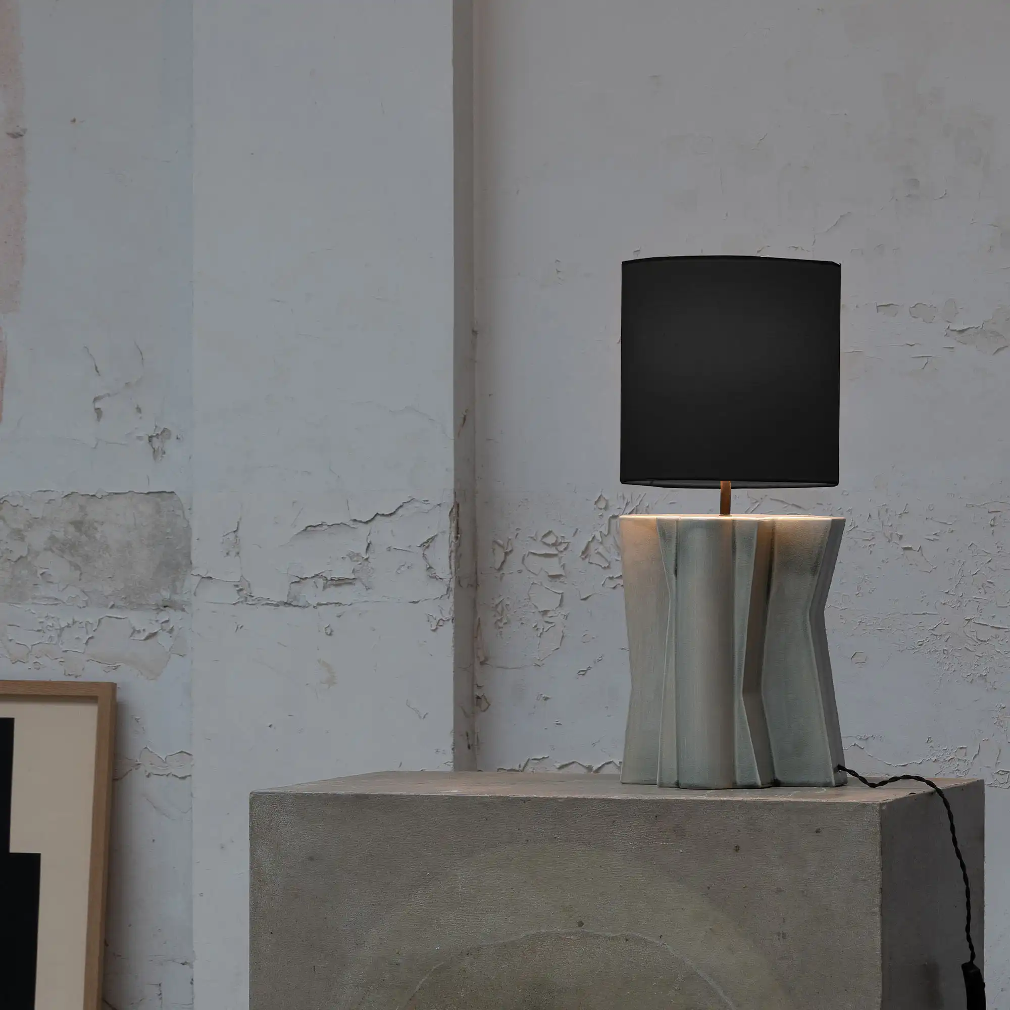 Bordlampe °2 grå - svart yucca