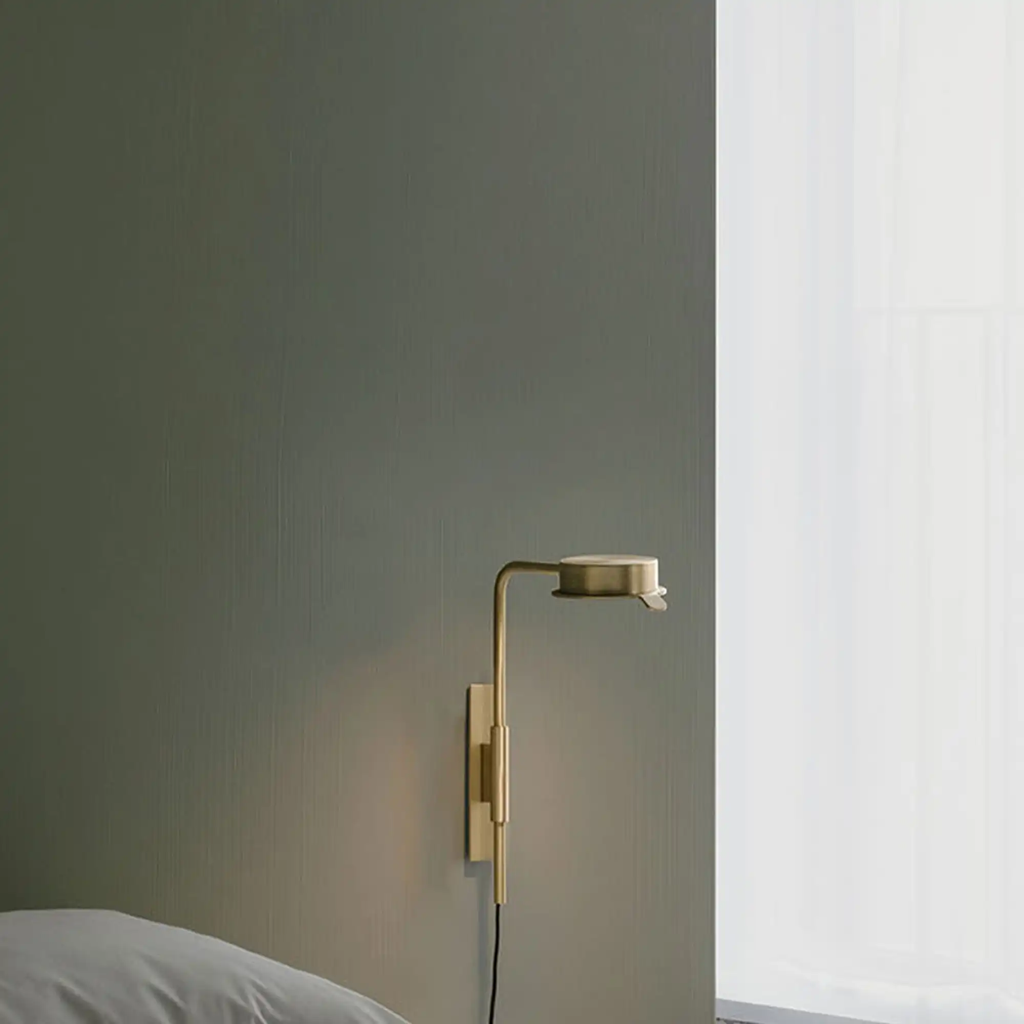 Chipperfield 102 Vägglampa - Brass