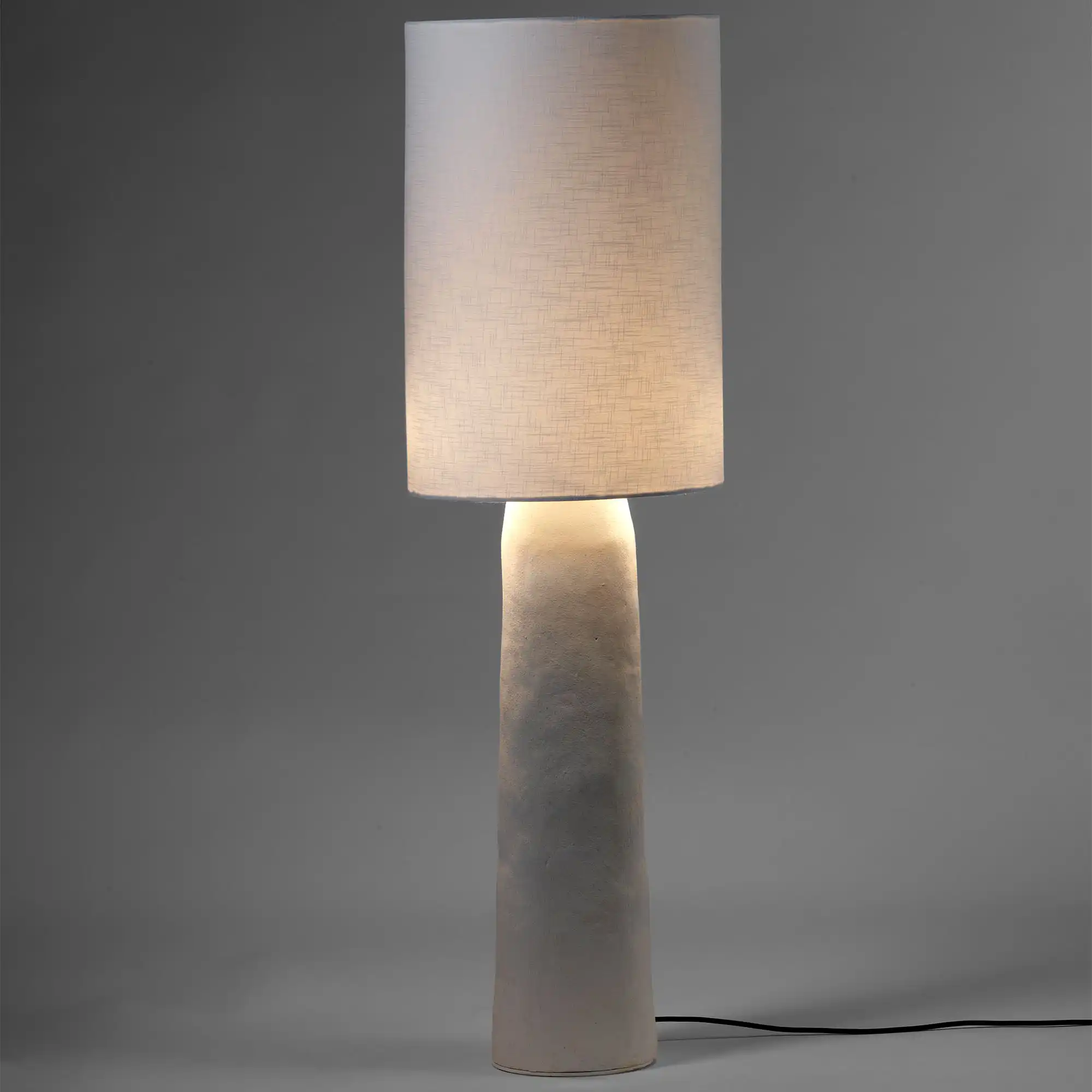 Gulvlampe 03 hvit jord