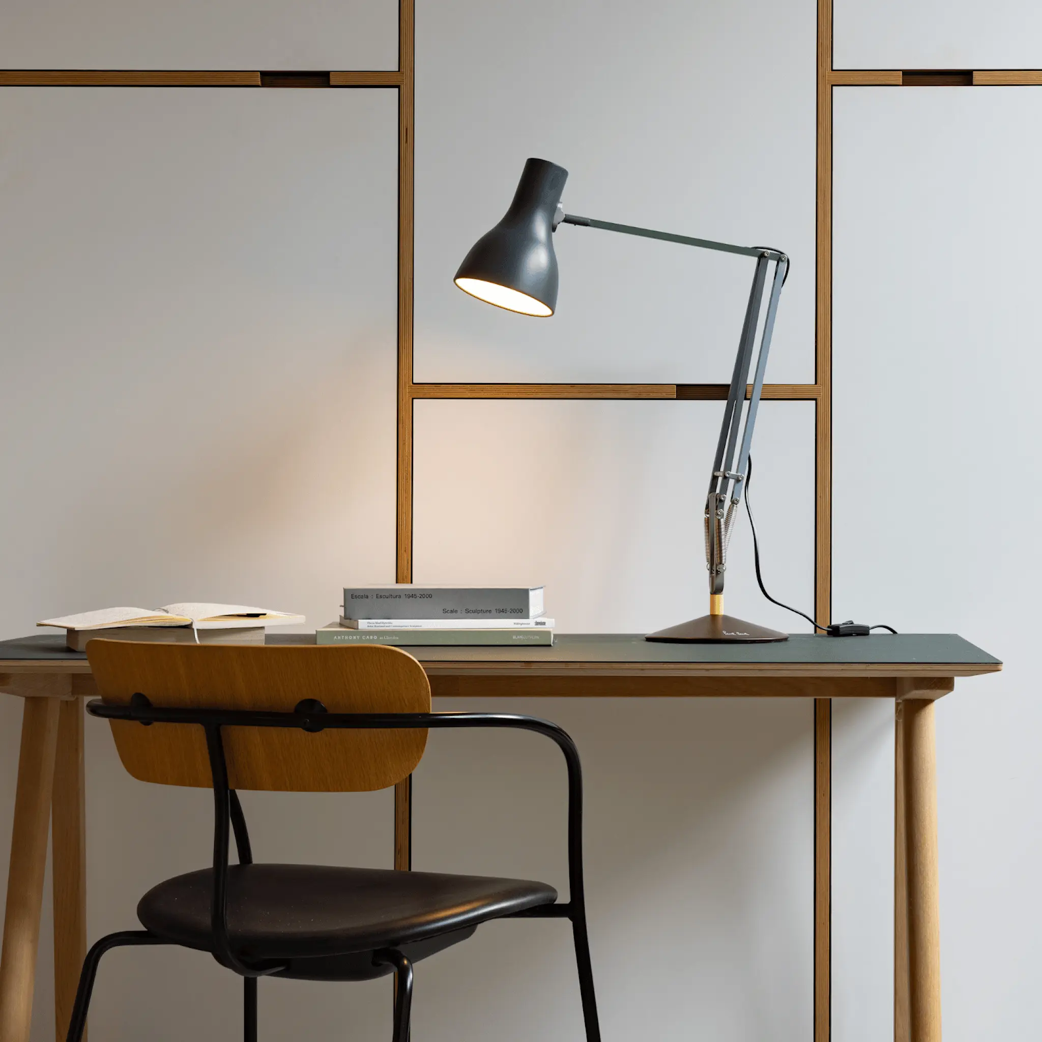 Type 75 Paul Smith Edition 4 skrivebordslampe