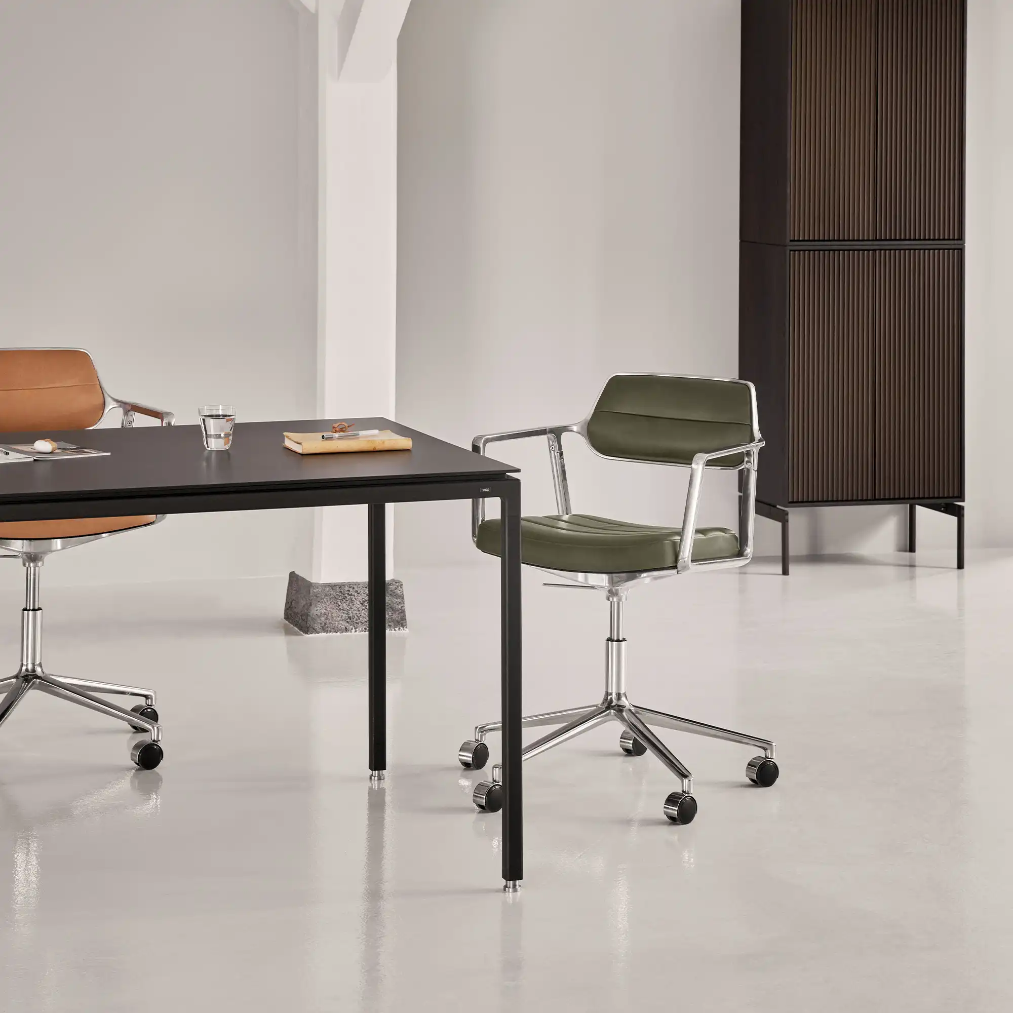 Vipp453+ kontorstol hjul