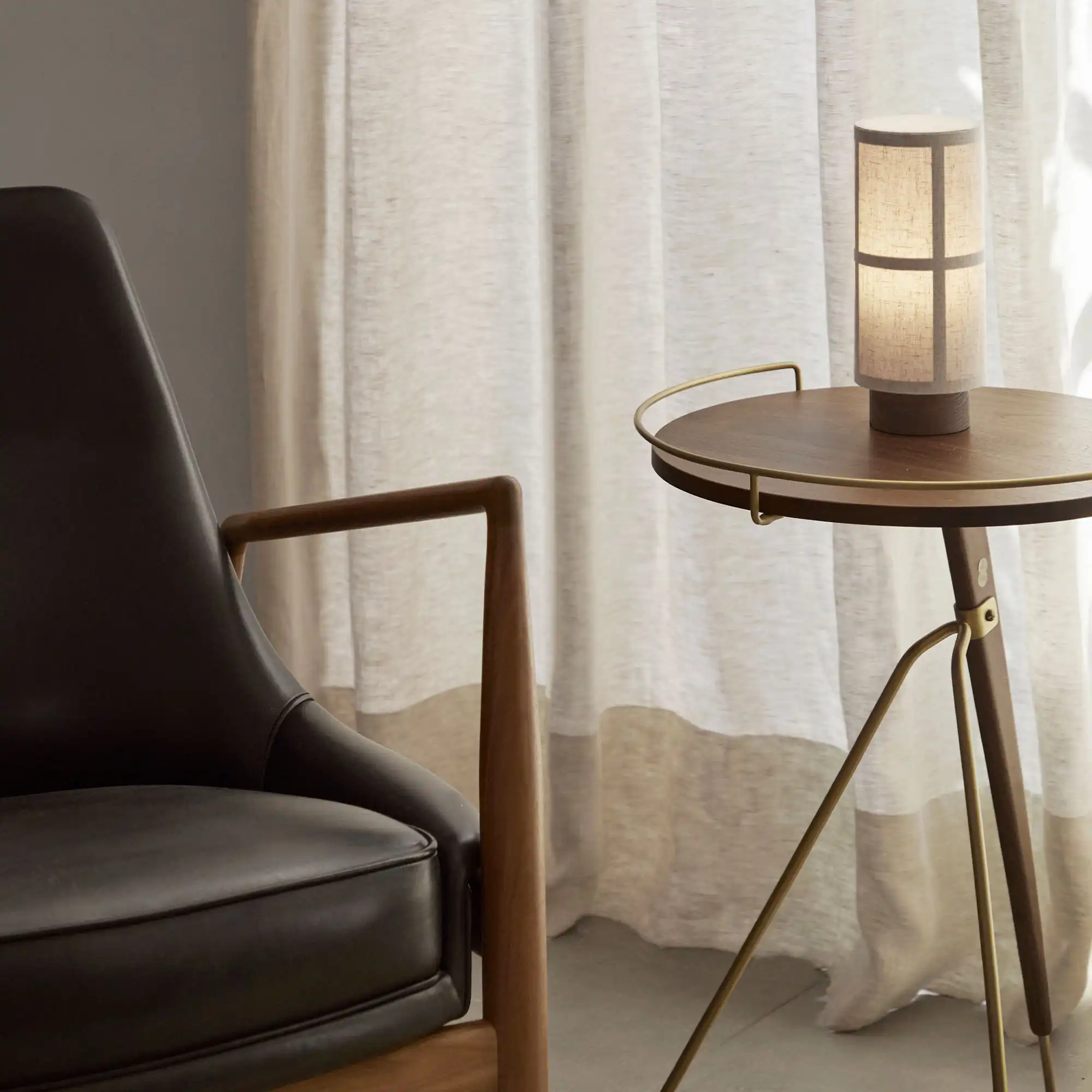 Hashira Table Lamp Portable