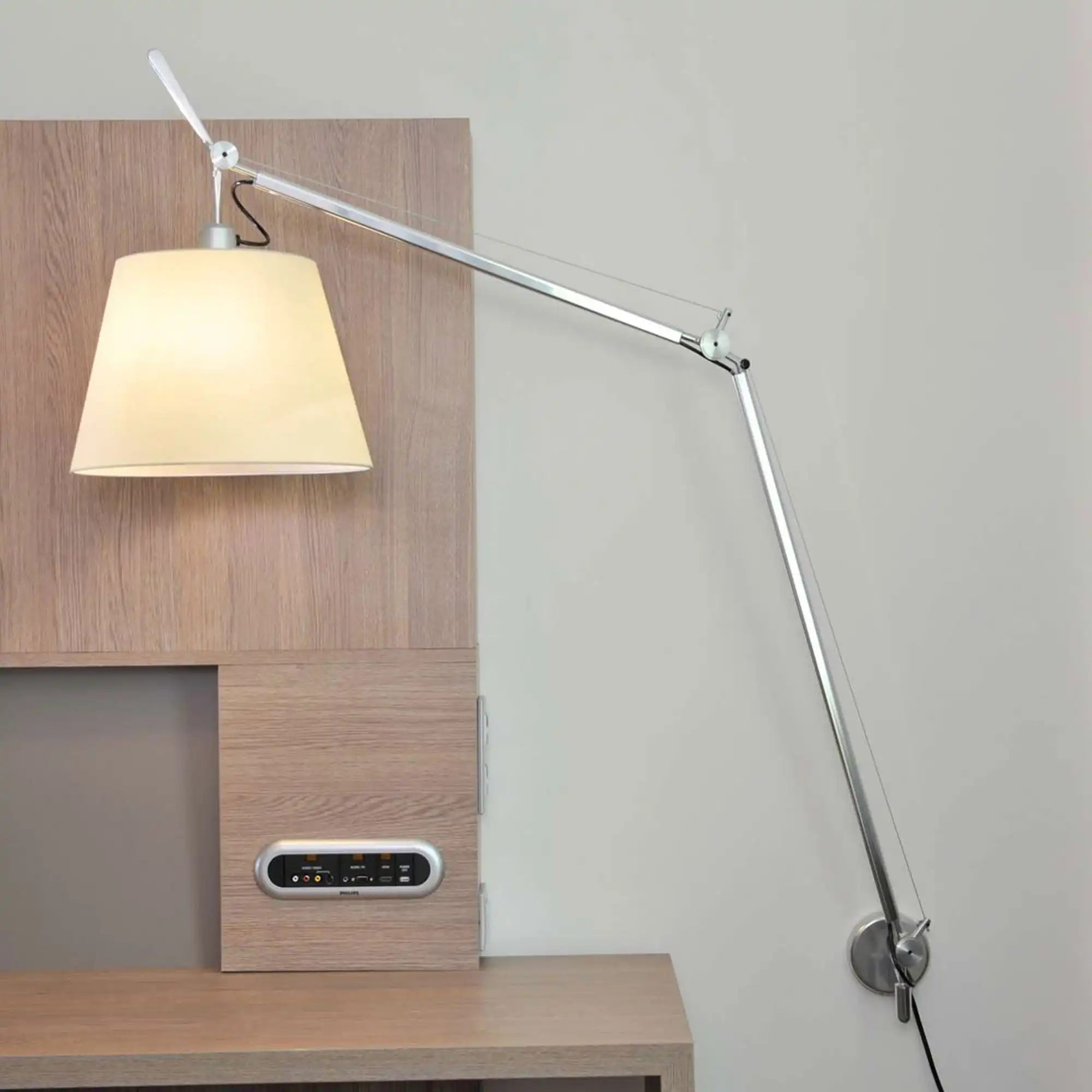 Tolomeo Mega vegglampe - Aluminium