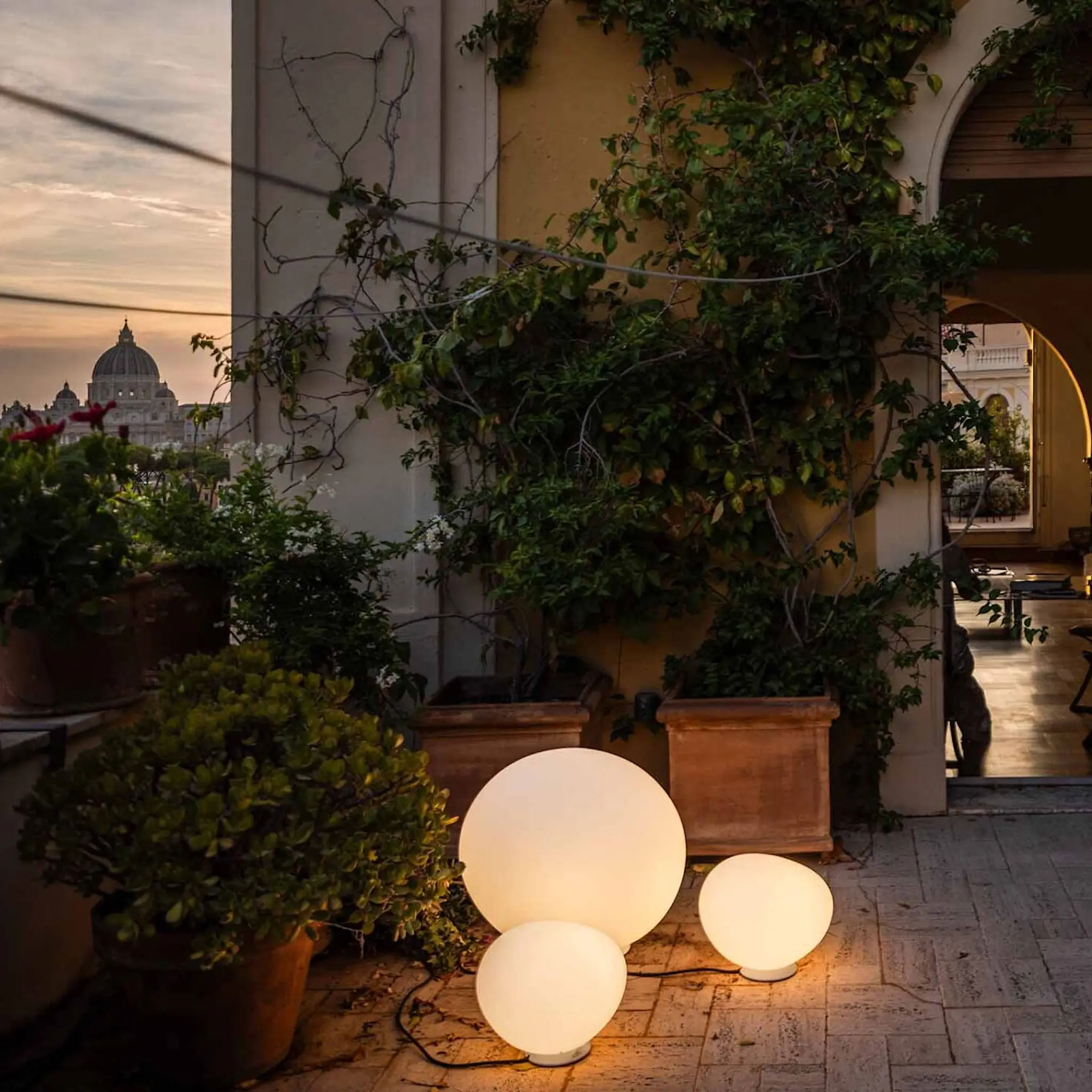 Gregg Outdoor gulvlampe