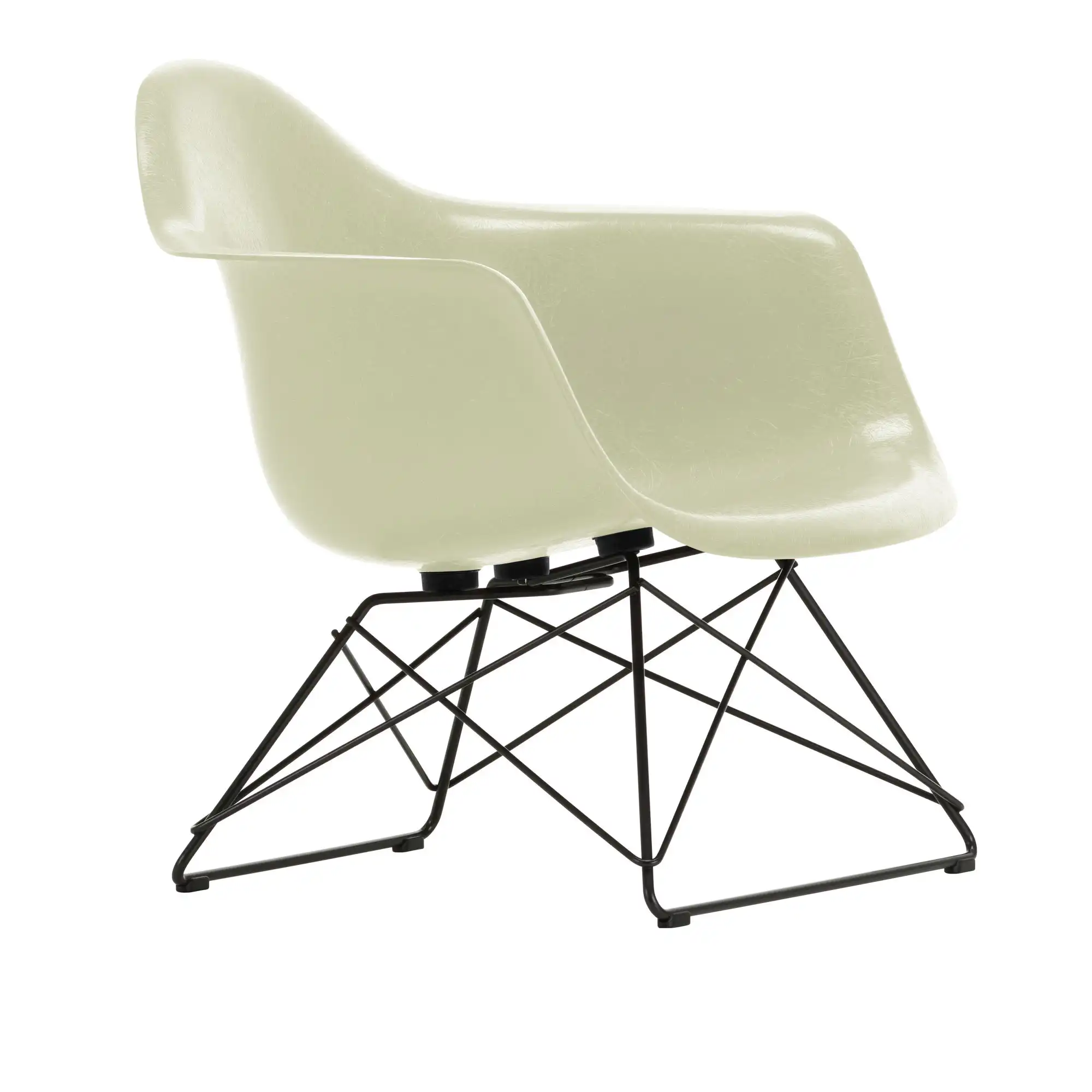 Eames Fiberglass Armchair LAR lenestol Basic Dark