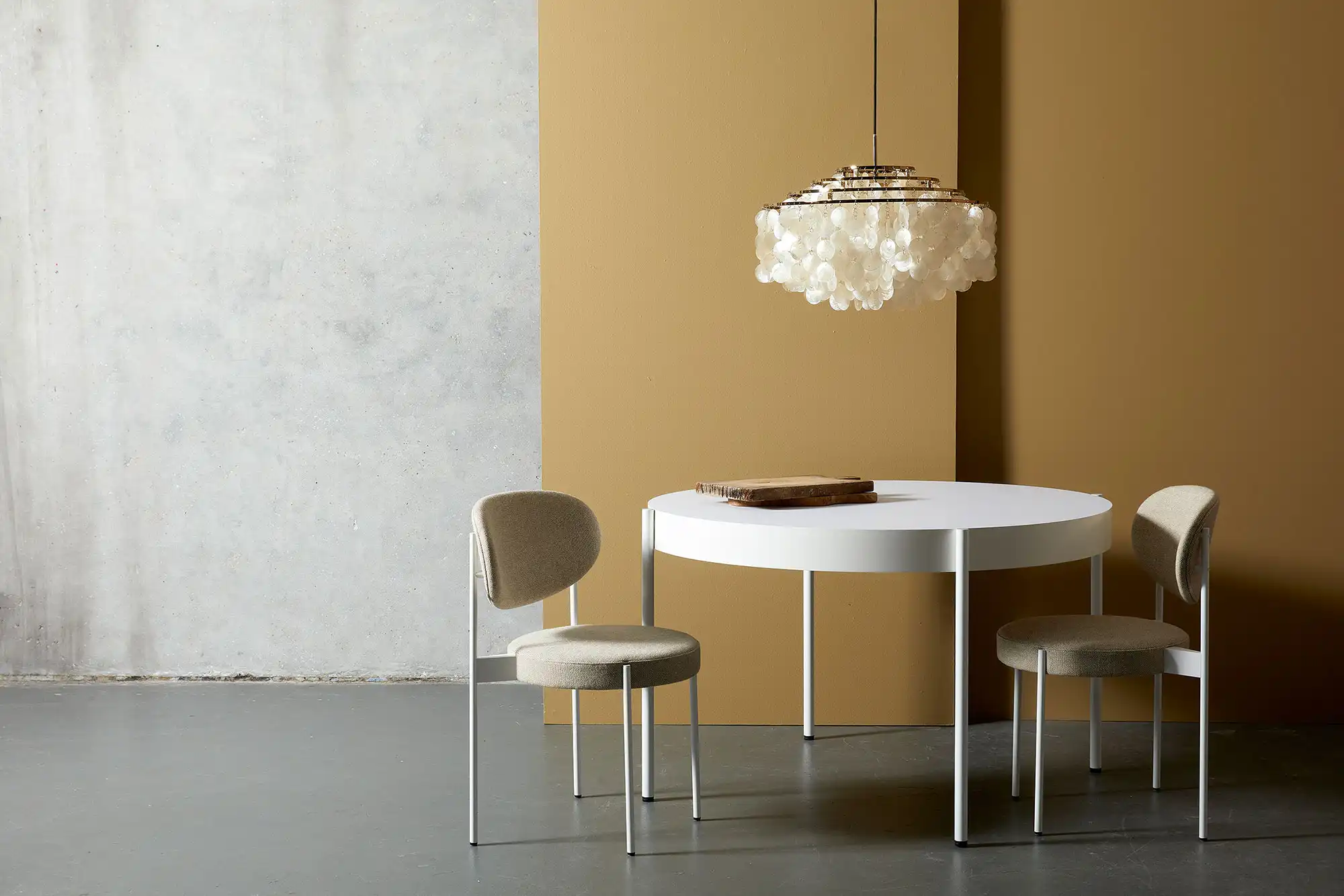 Serie 430 Table White