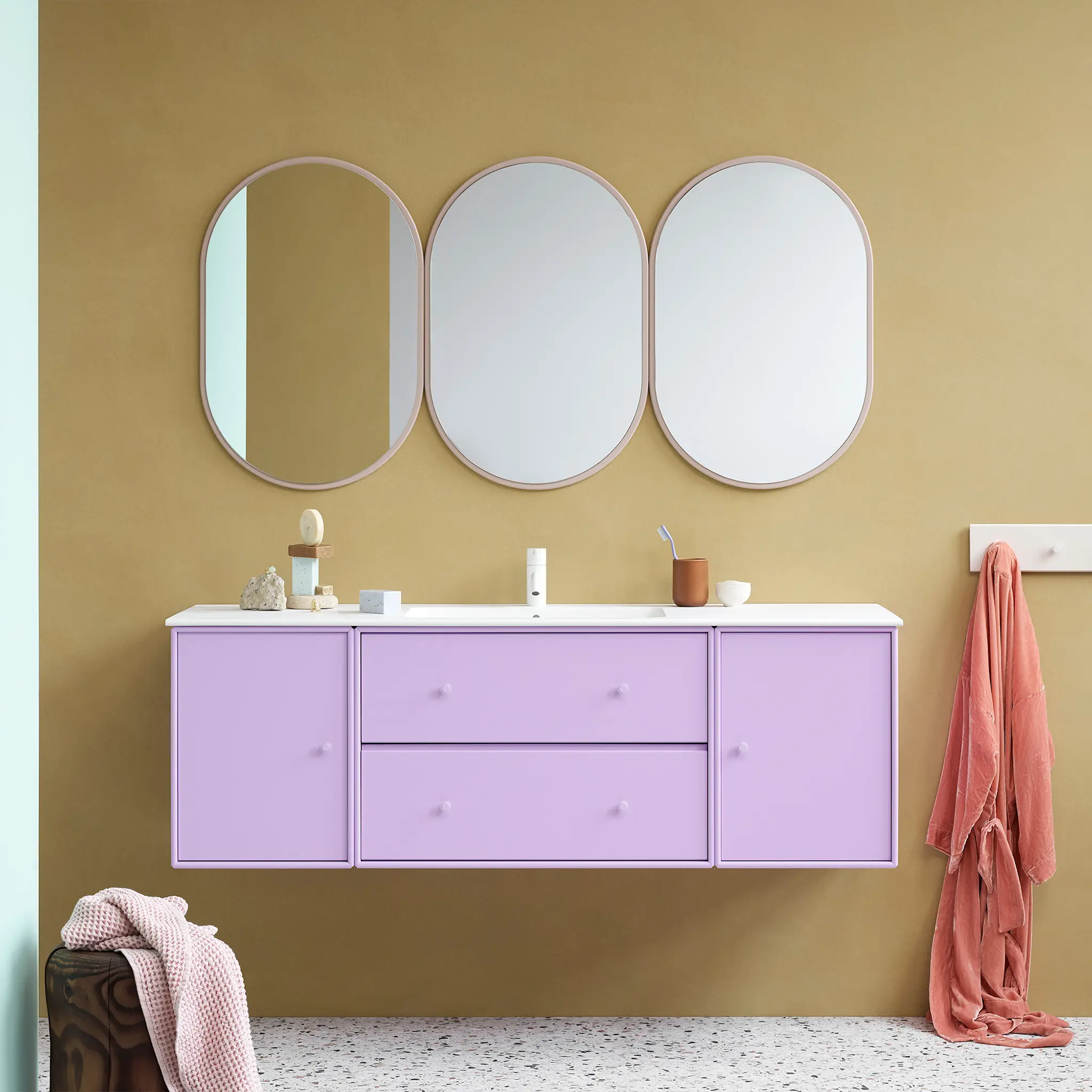 Look Oval Mirror - Suspension Rail