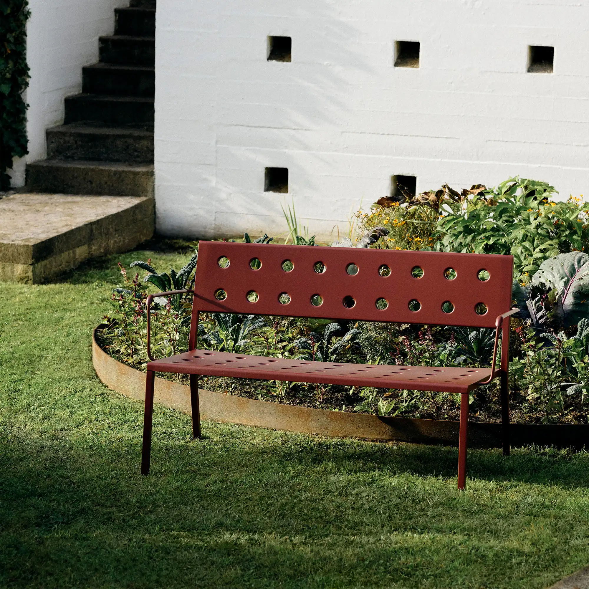 Balcony Lounge Bench w. arm