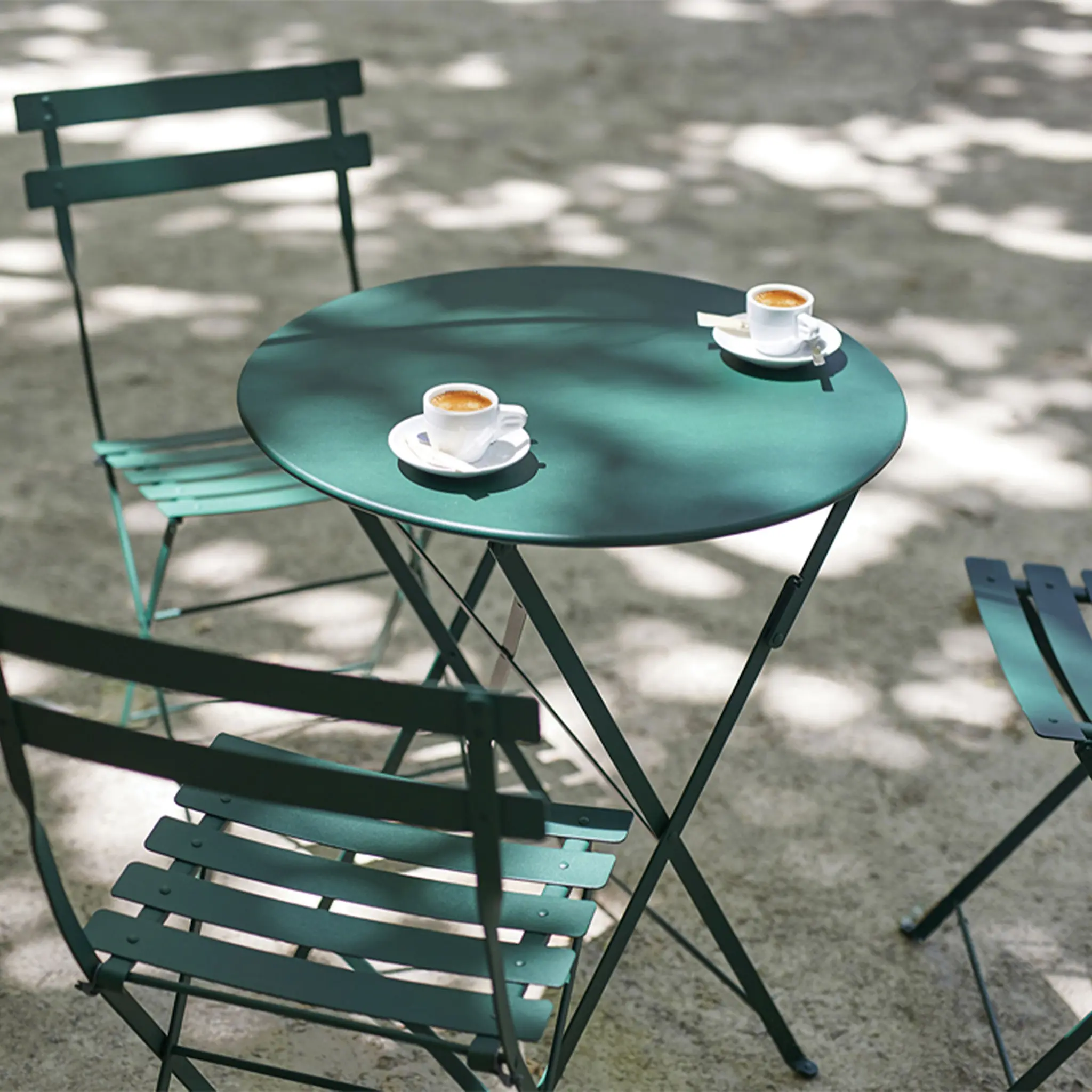 Bistro spisegruppe bord 77cm & 4 tre stoler