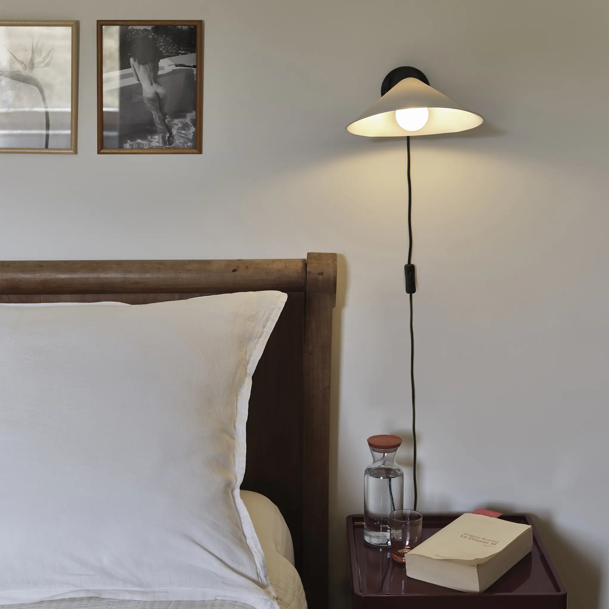 Plume CA vegglampe med ledning