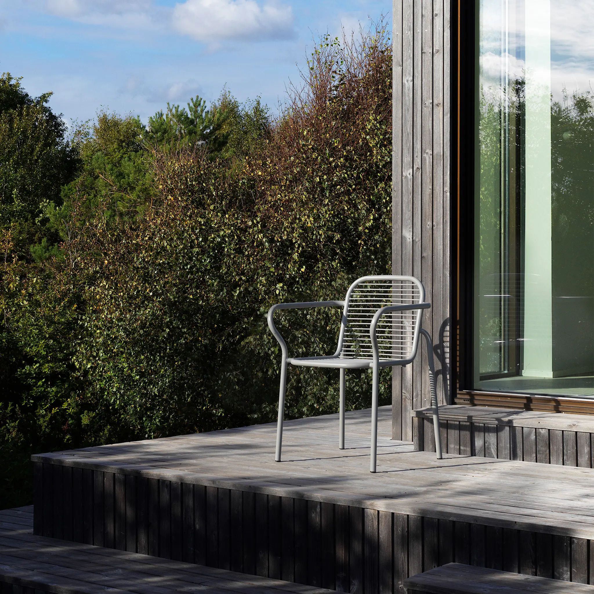 Vig Armchair - Black
