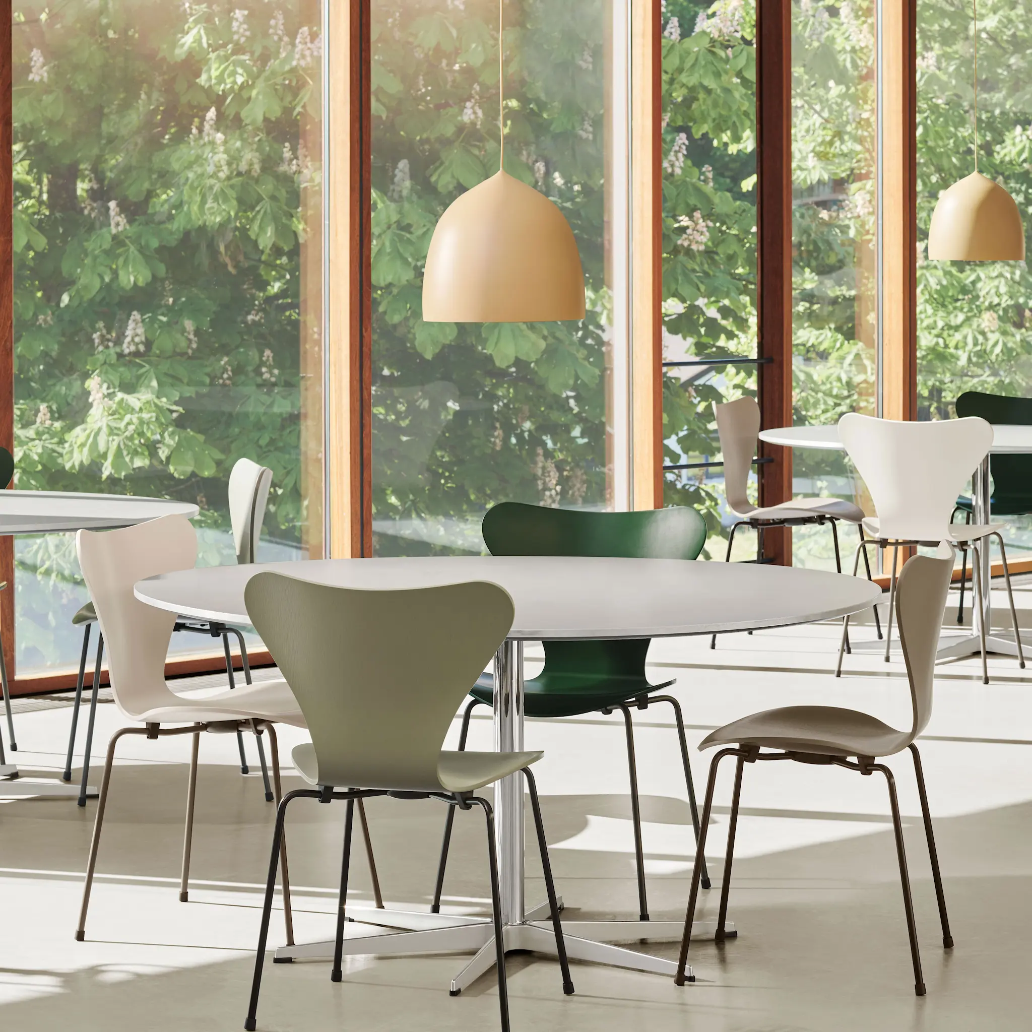 Series 7 stol 3107 bøkfiner stålunderstell brun bronse pale rose