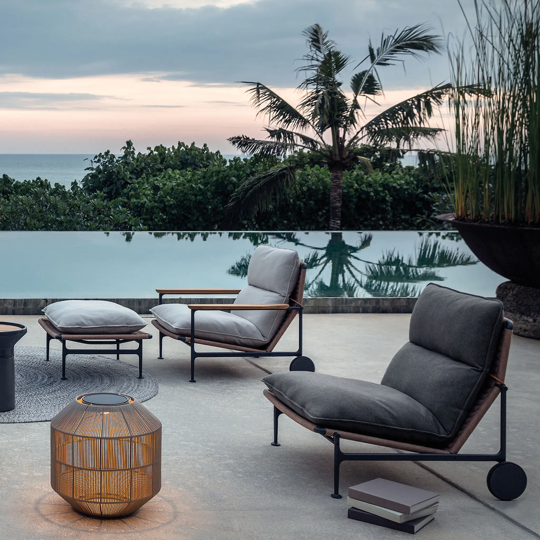Zenith Lounge Chair - Meteor