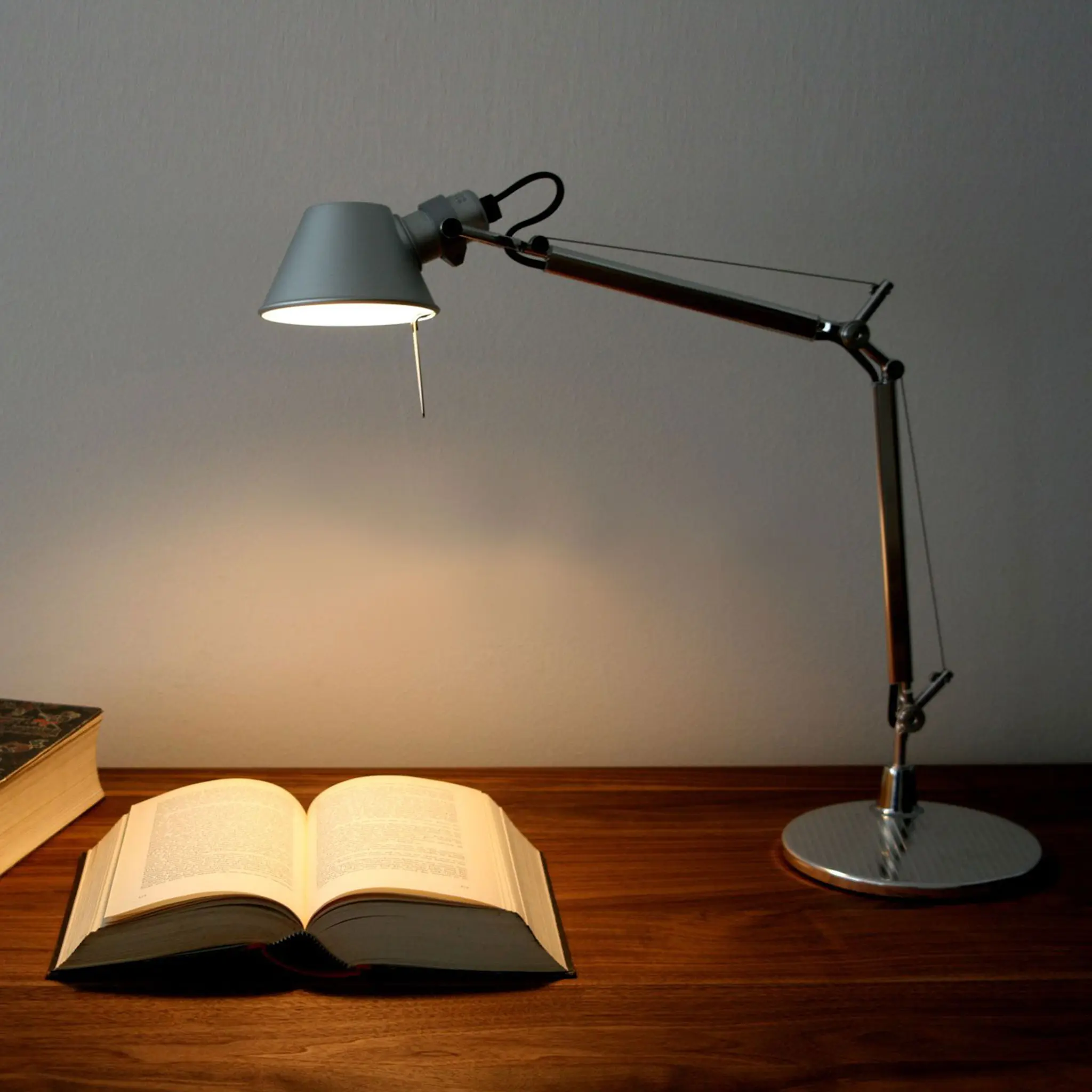 Tolomeo Micro skrivebordslampe