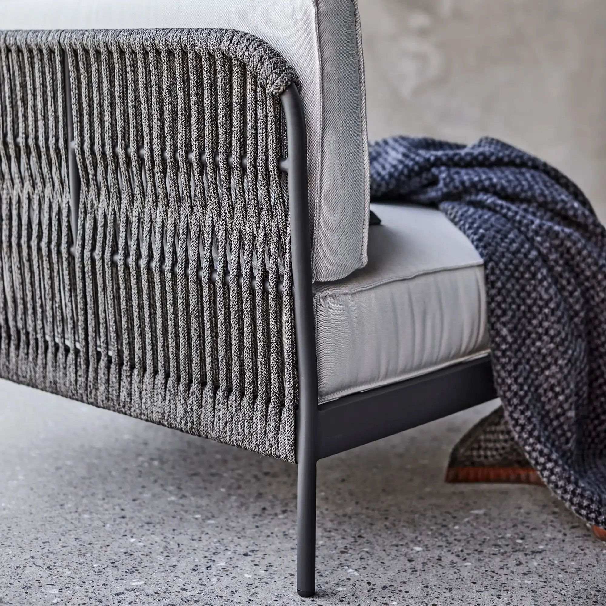 Lidö Sofa Mid Section