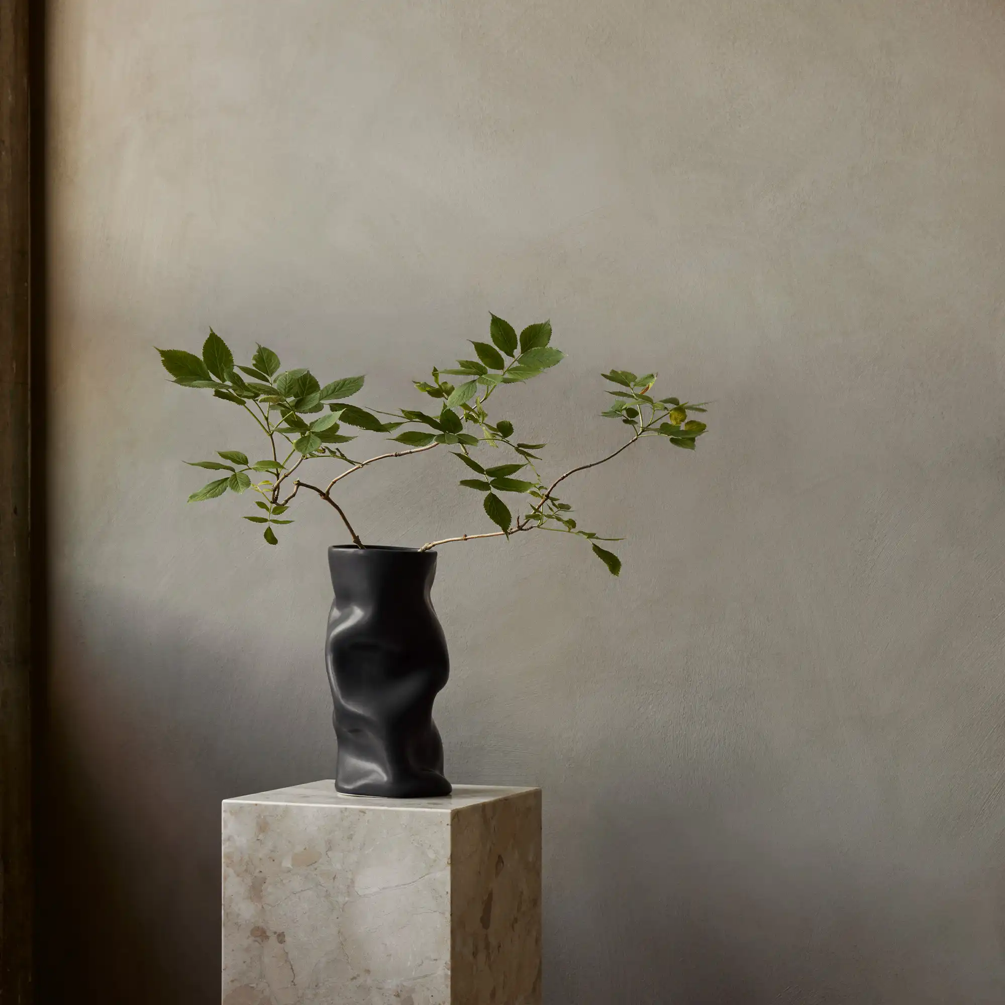 Collapse vase