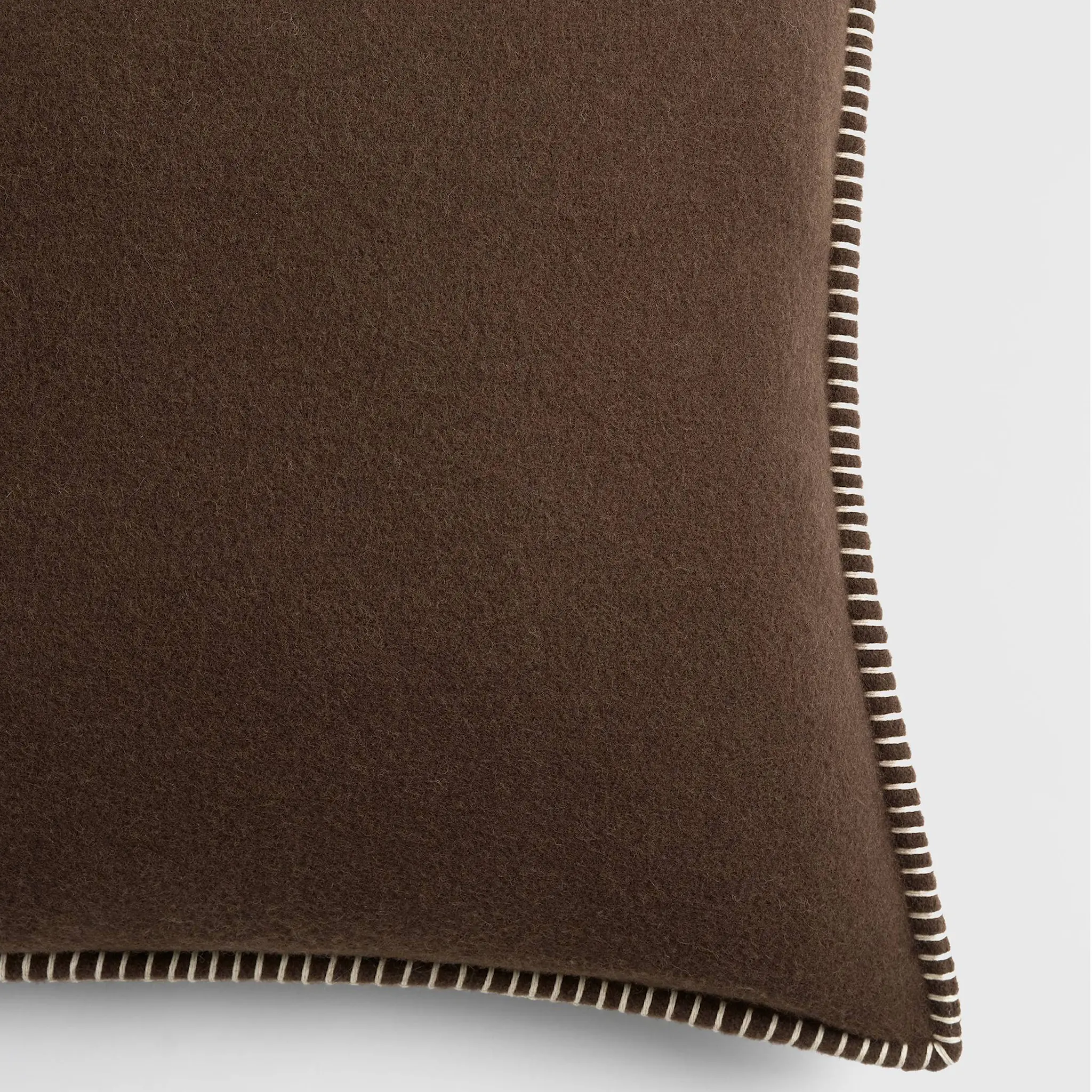 Walnut Lambswool dekorativ pute