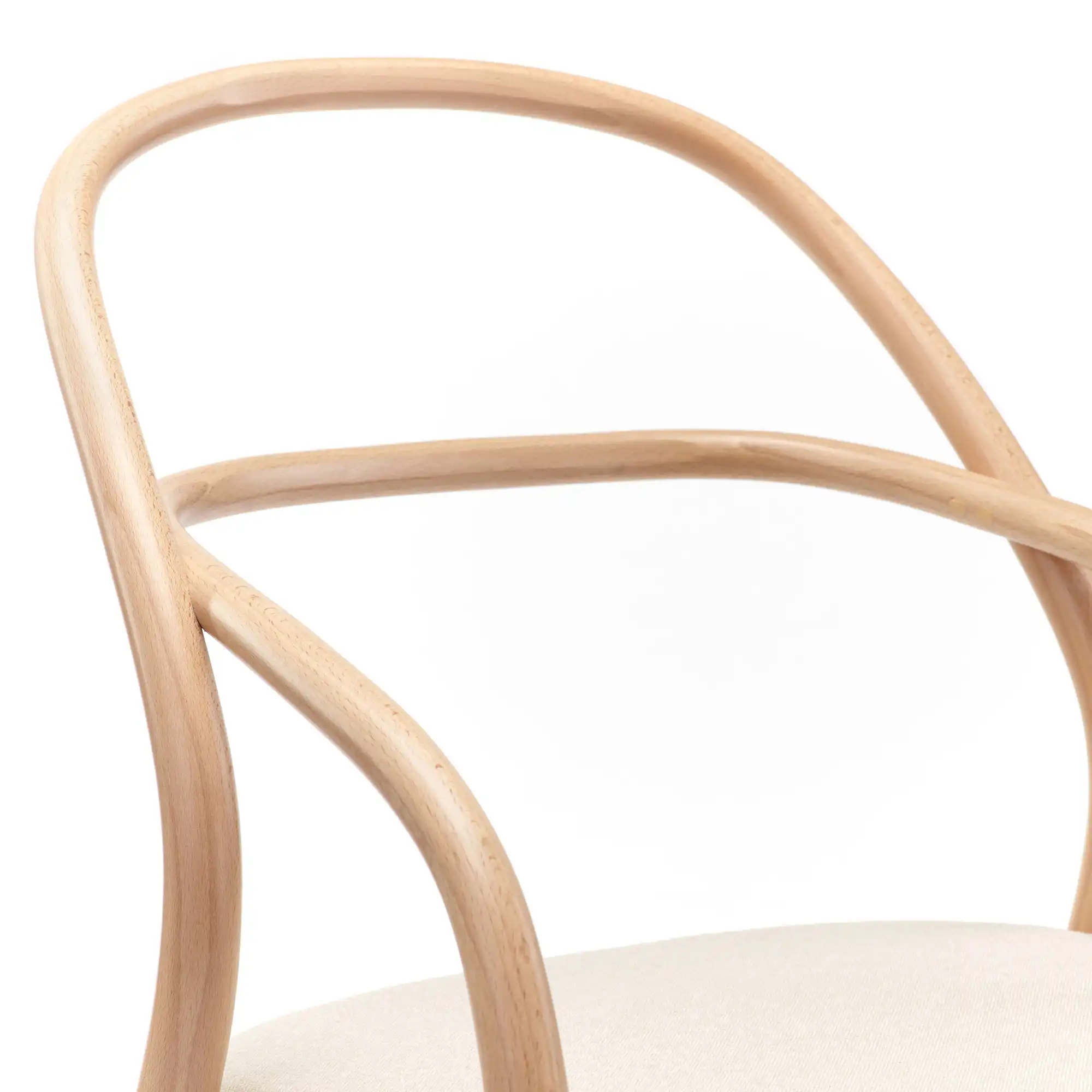 002 Chair Natural Beech Lacquered Jet Bioactive 9110