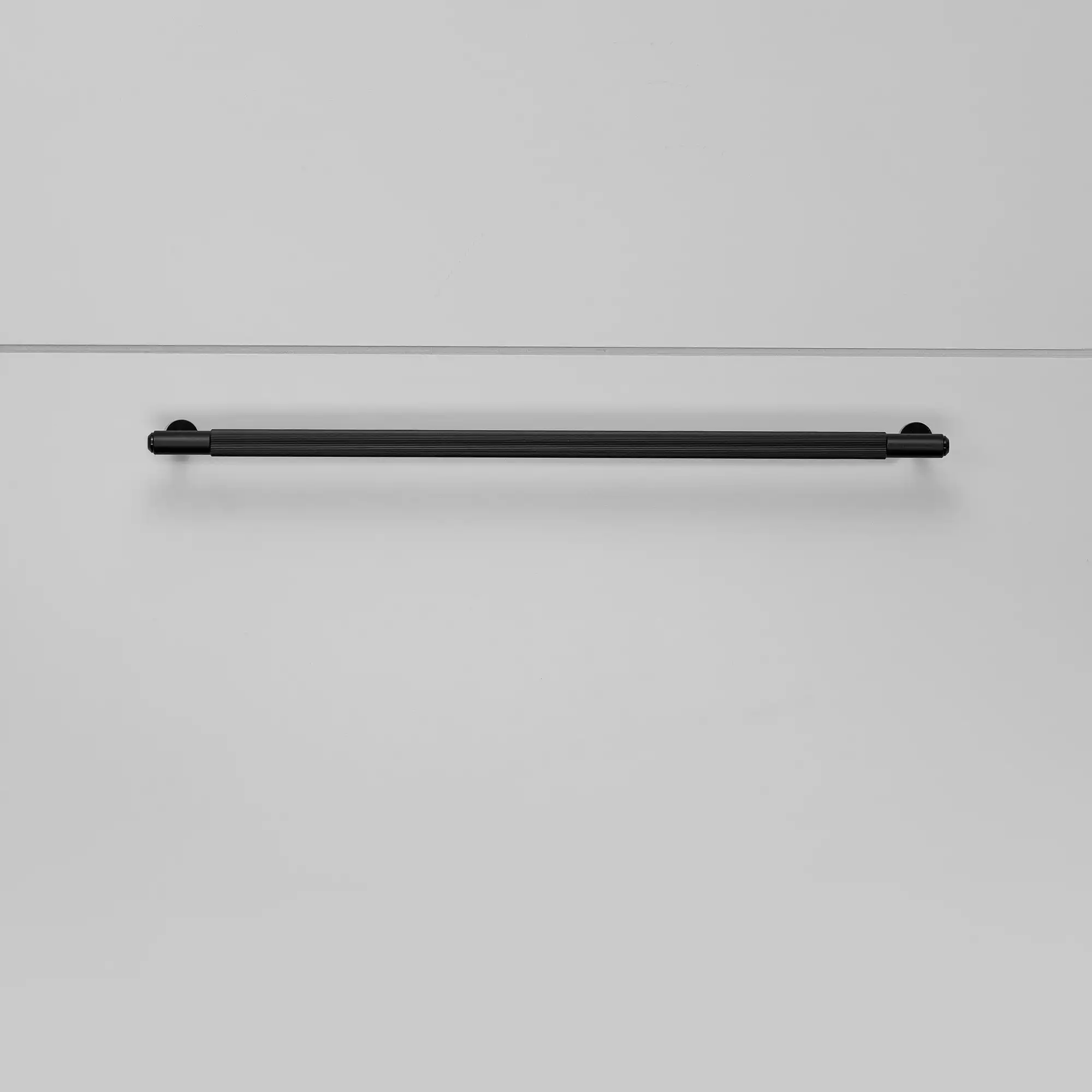 Pull Bar Linear