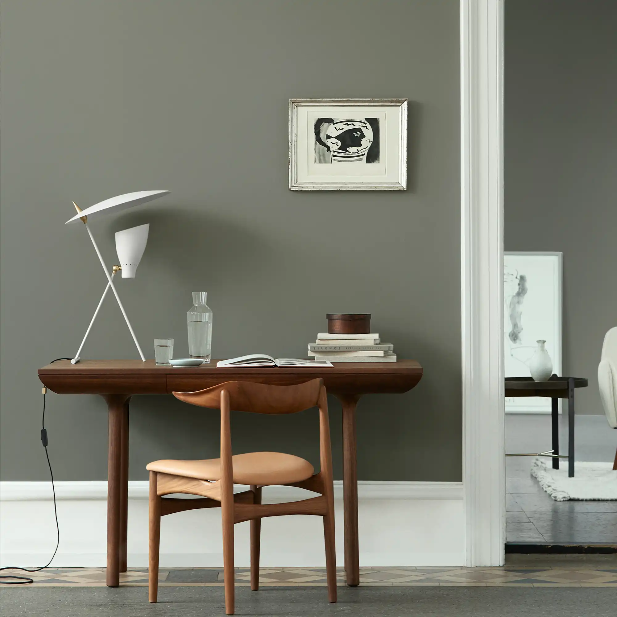 Silhouette Table Lamp