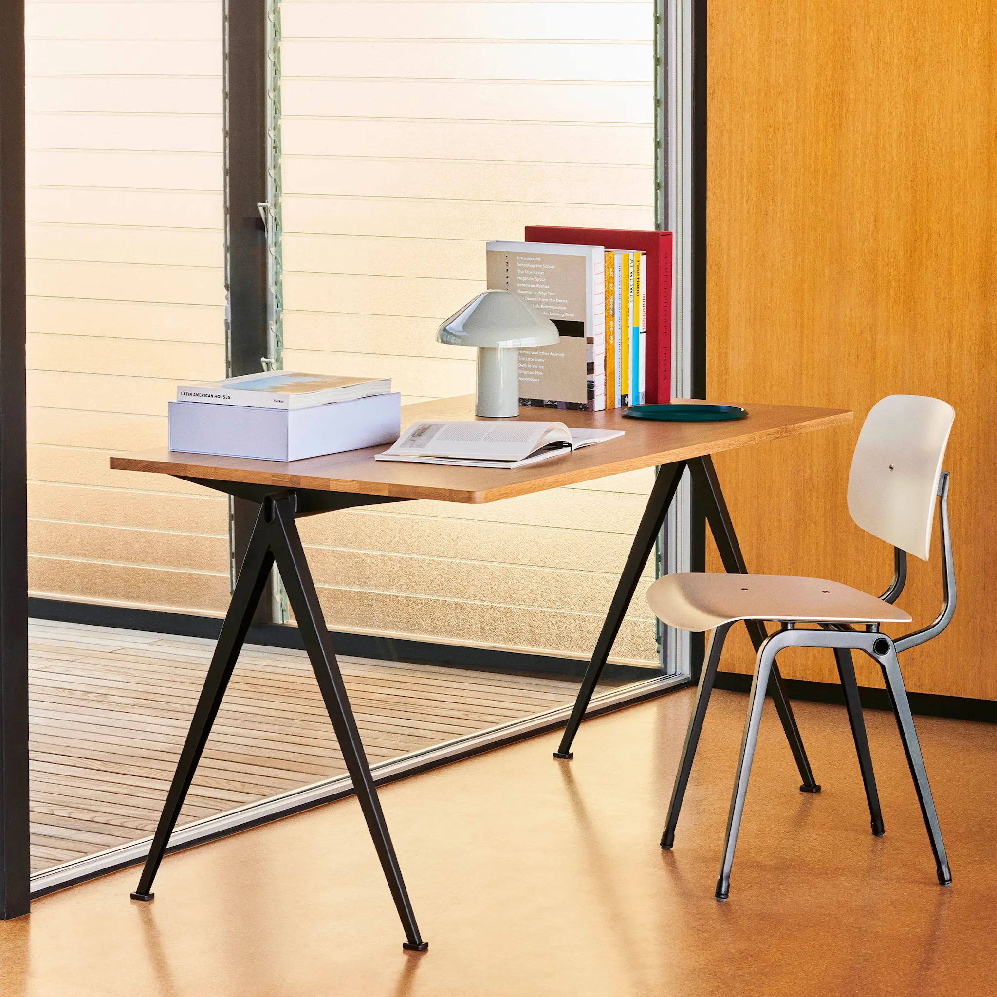 Pyramid bord 01 65 x 140 cm Black