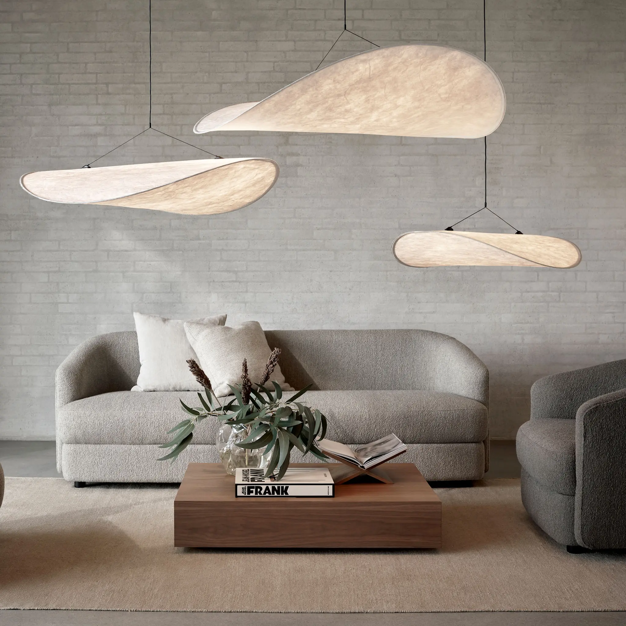 Tense Pendant Lamp White Tyvek Medium