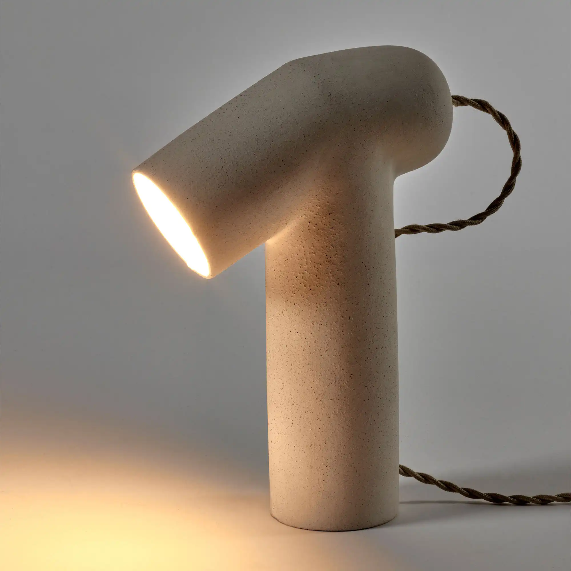 Maia bordlampe beige