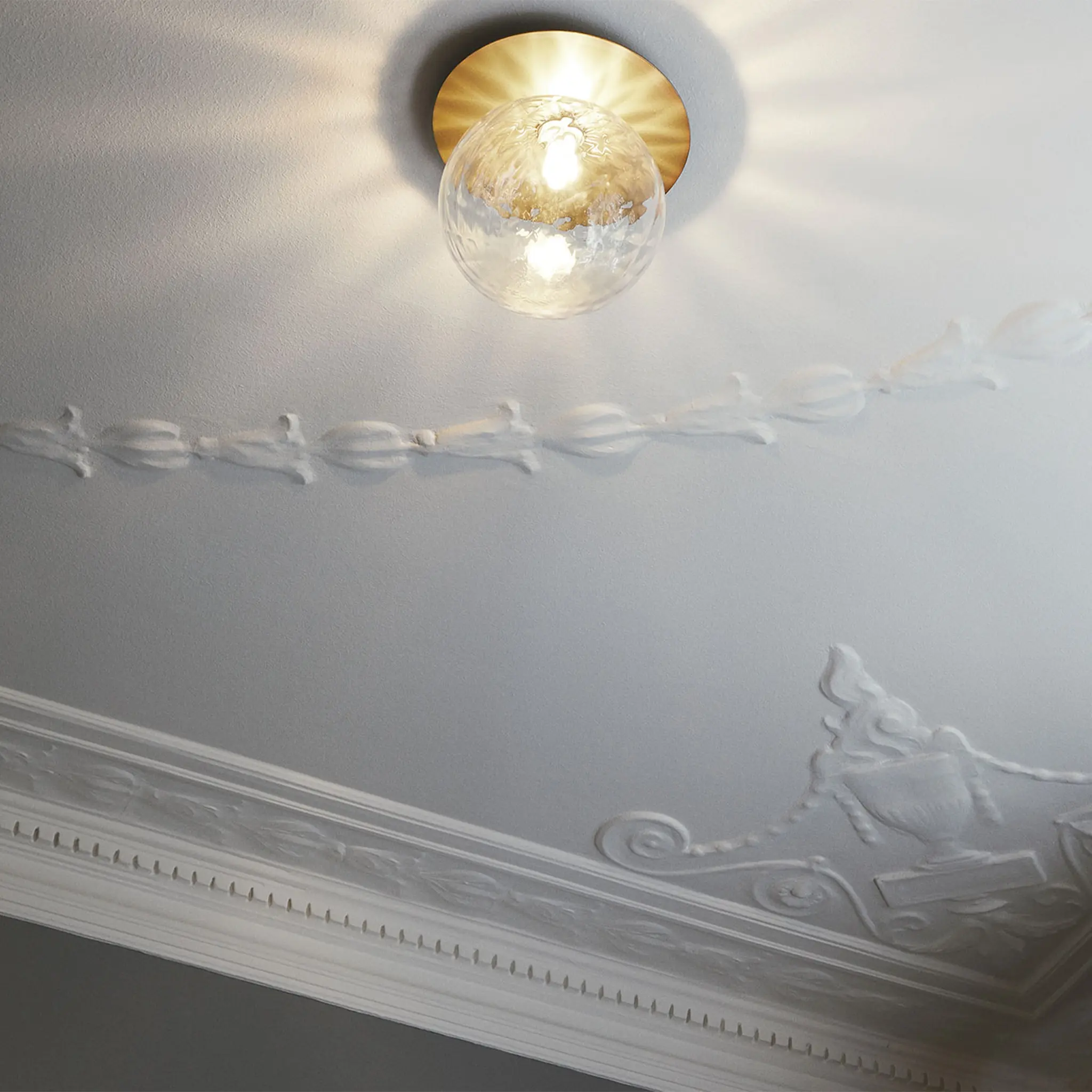 Liila 1 Large vegg- og taklampe