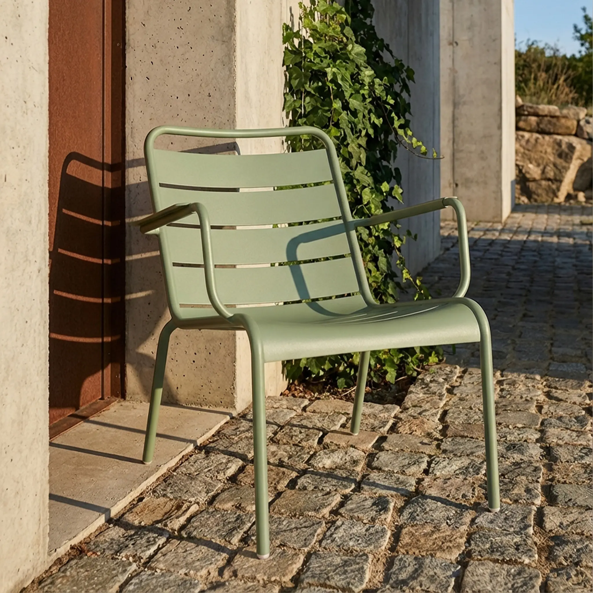 Luxembourg Low utendørs lenestol