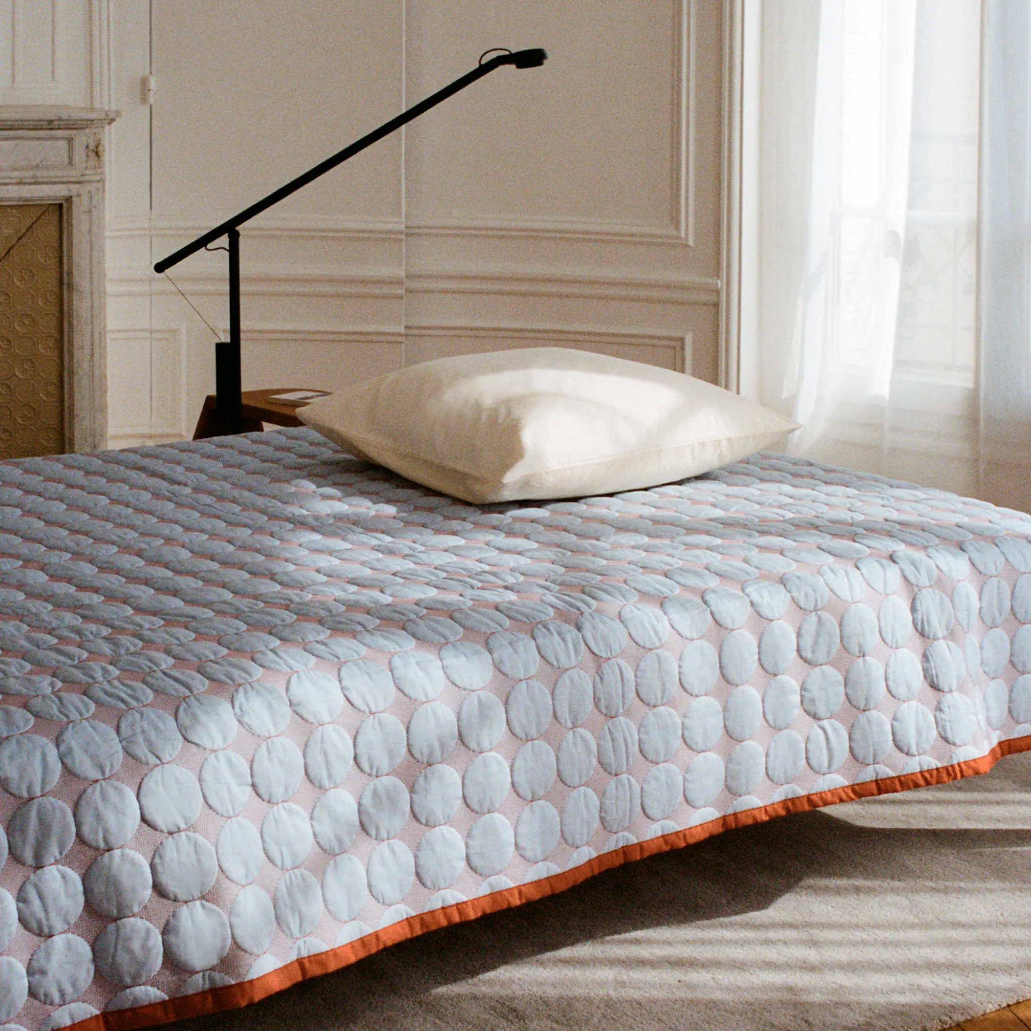 Mega Dot 235 x 245 cm - Light blue