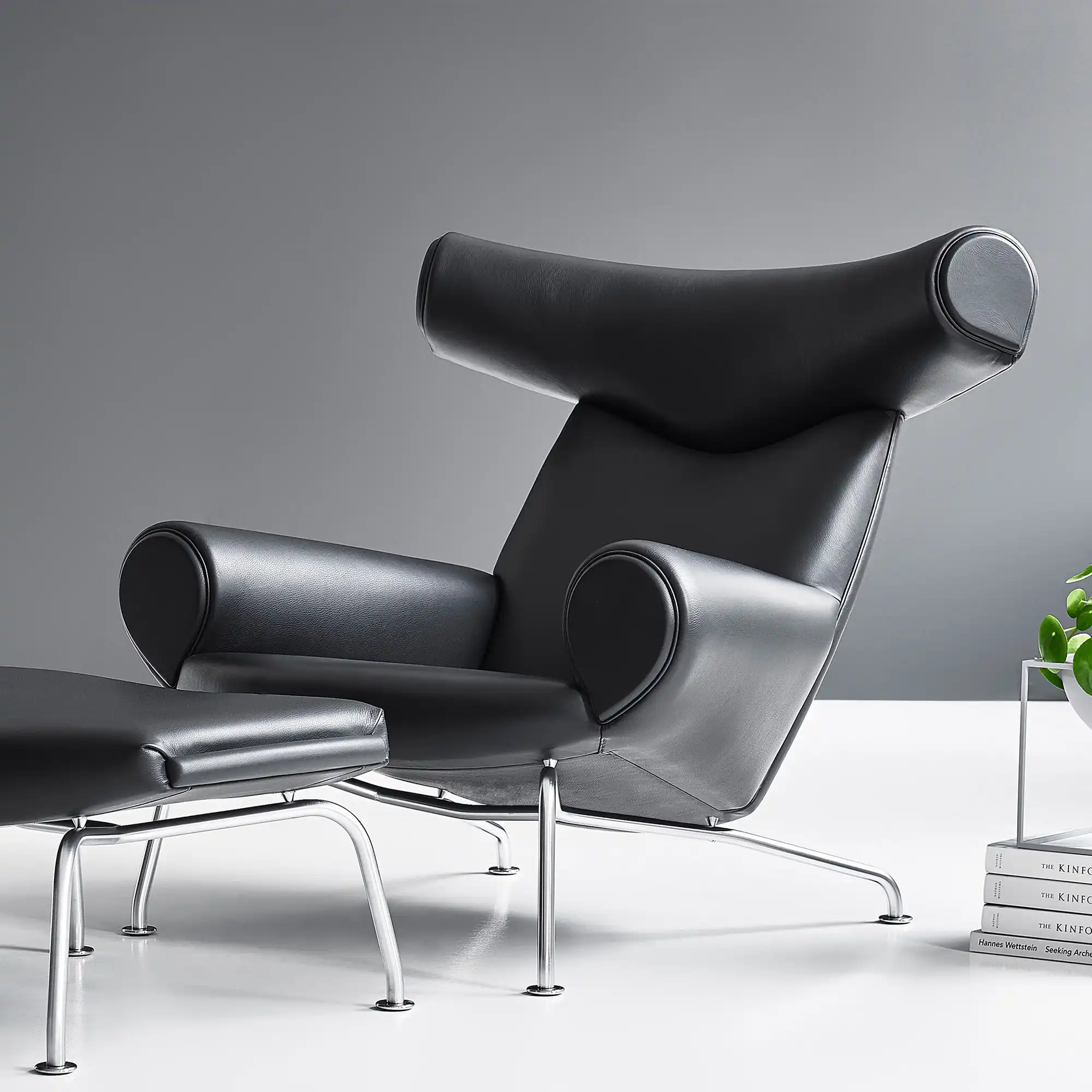 Wegner Ox Chair - Chrome