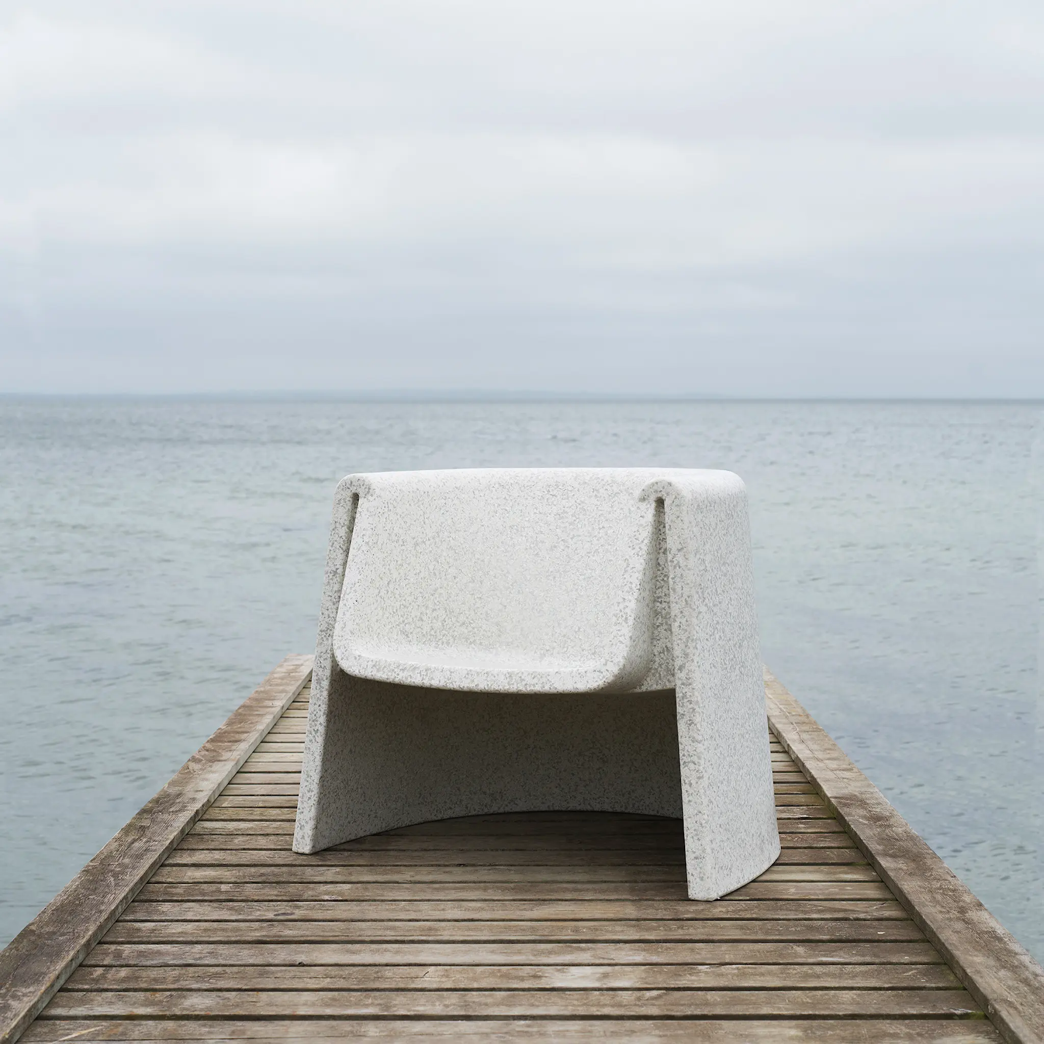 Bit Lounge Chair