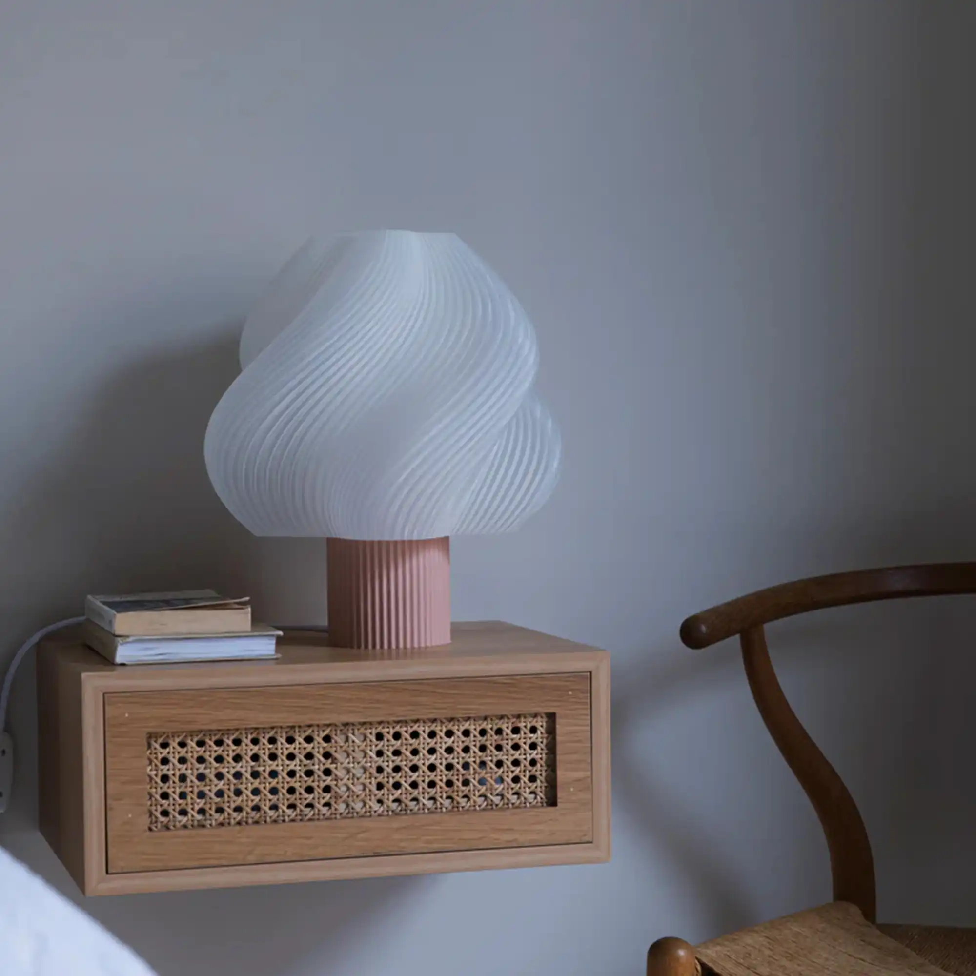 Soft Serve Table Lamp Grande - Wild Strawberry