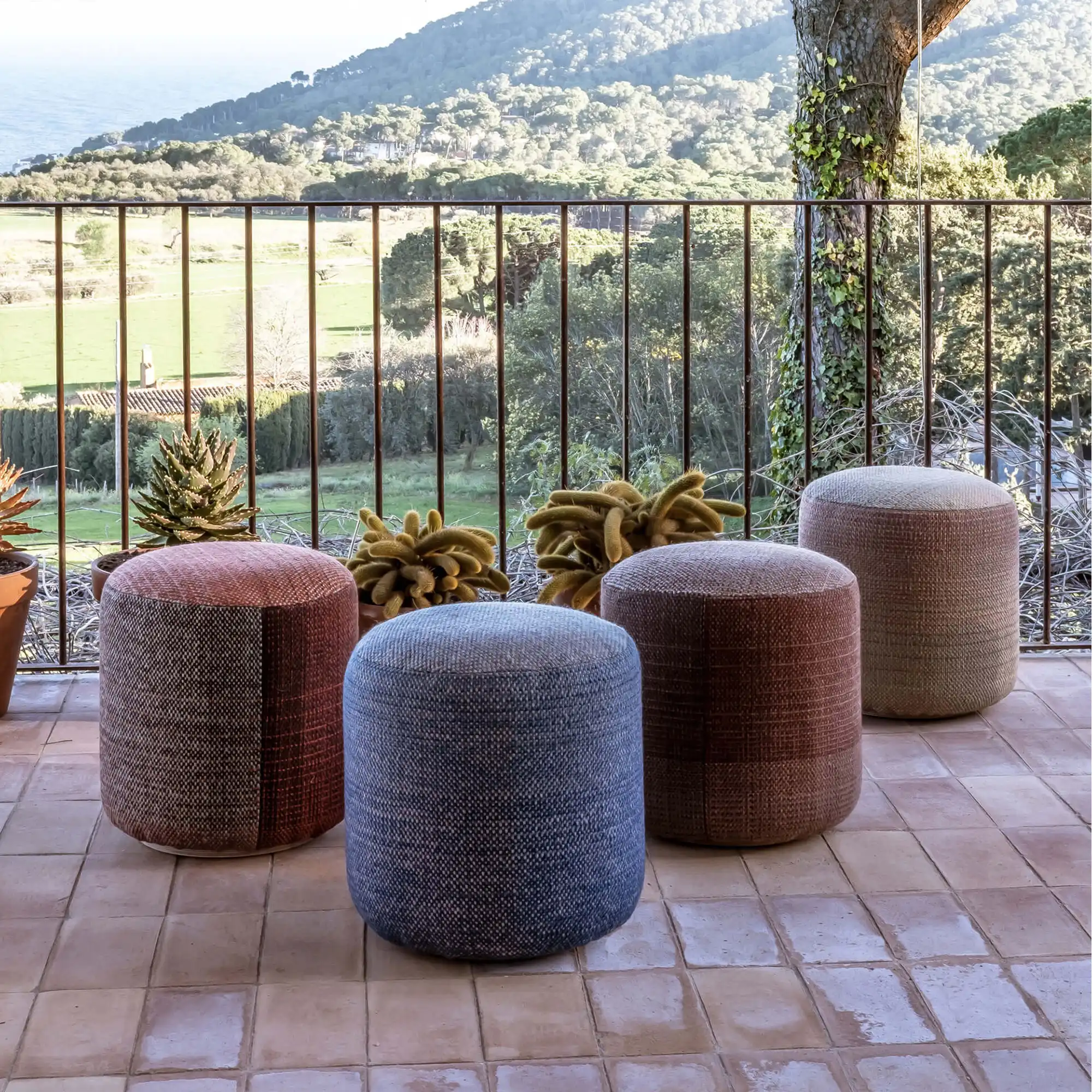 Shade Outdoor Pouf