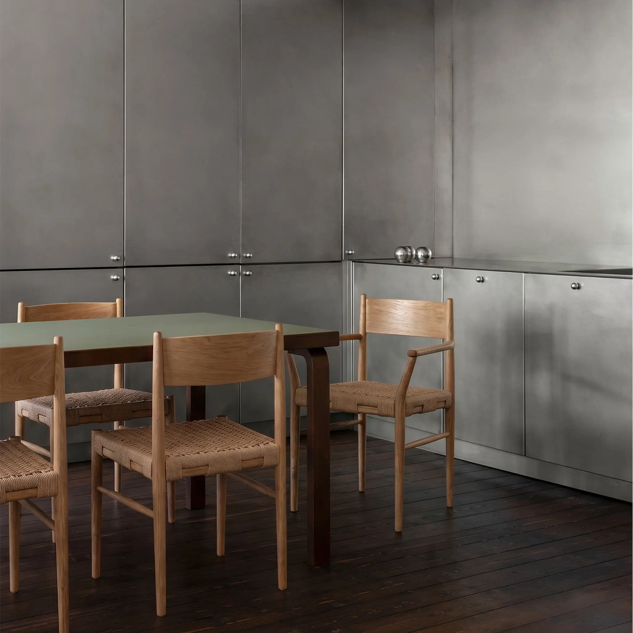 Vidar Chair